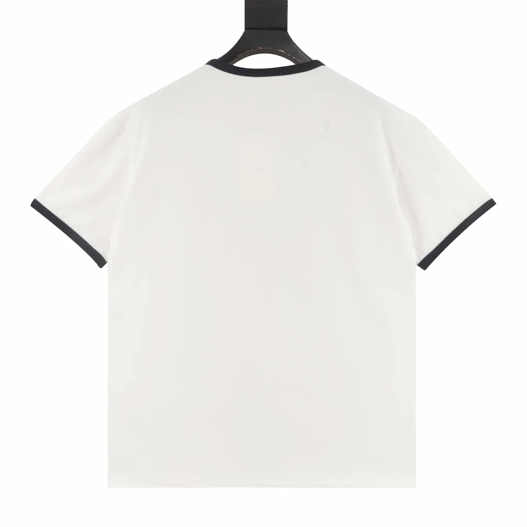 🅿️250 Celine Celine round neck short-sleeved T-shirt with patch embroidered letters. Complete with three labels. Made of high-end Salona fabric, with patch embroidery on the front. It feels very comfortable. OS drop shoulder style, fashionable and individual, super versatile! The threaded neckline is not loose, the color is fixed at high temperature, and the through-shoulder strapping process is used. Unisex Size: XS-L