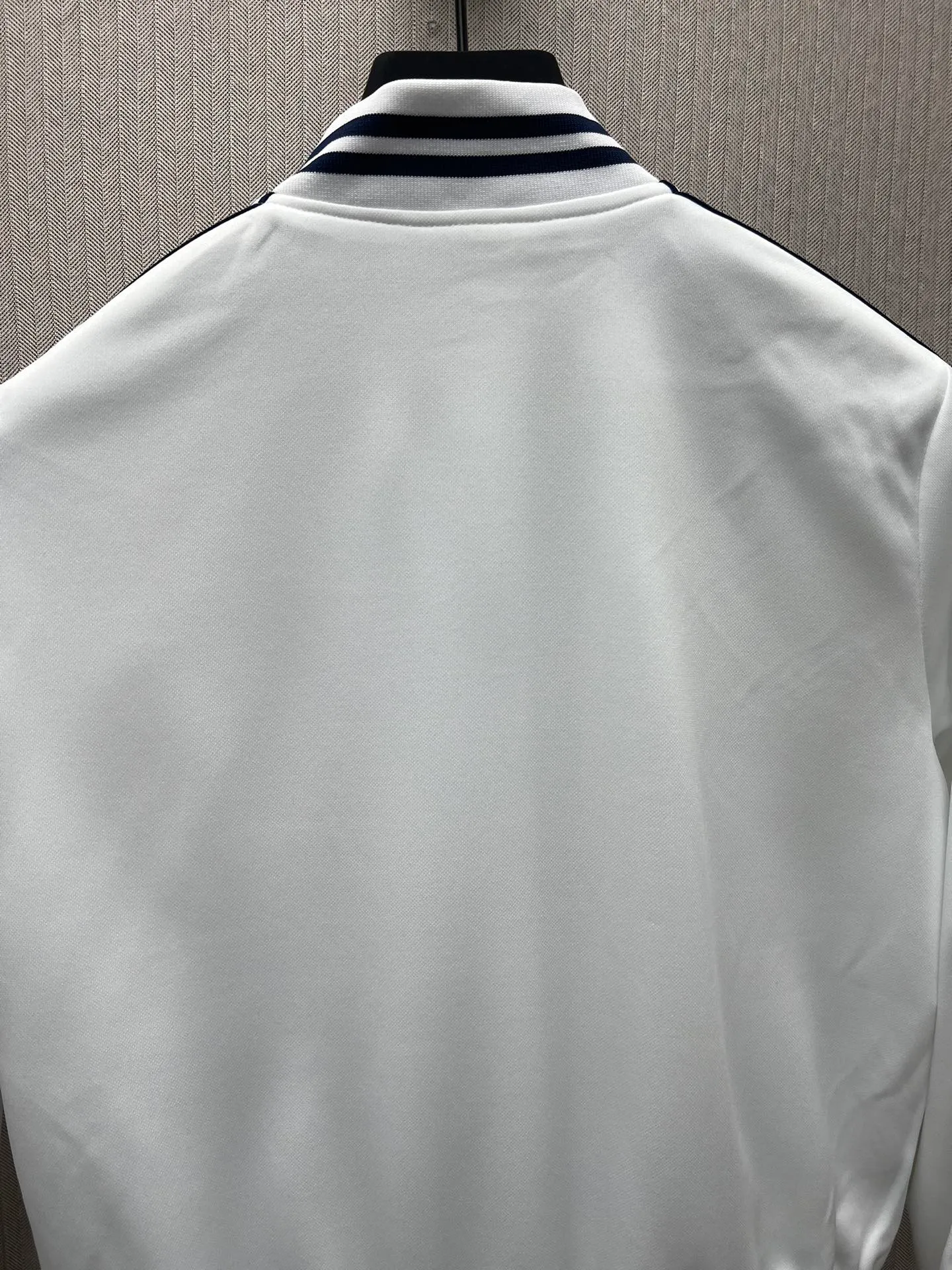 🅿️630 Celine 25ss new jersey baseball collar sports jacket women's fluorescent white high version code number: S.M.L.