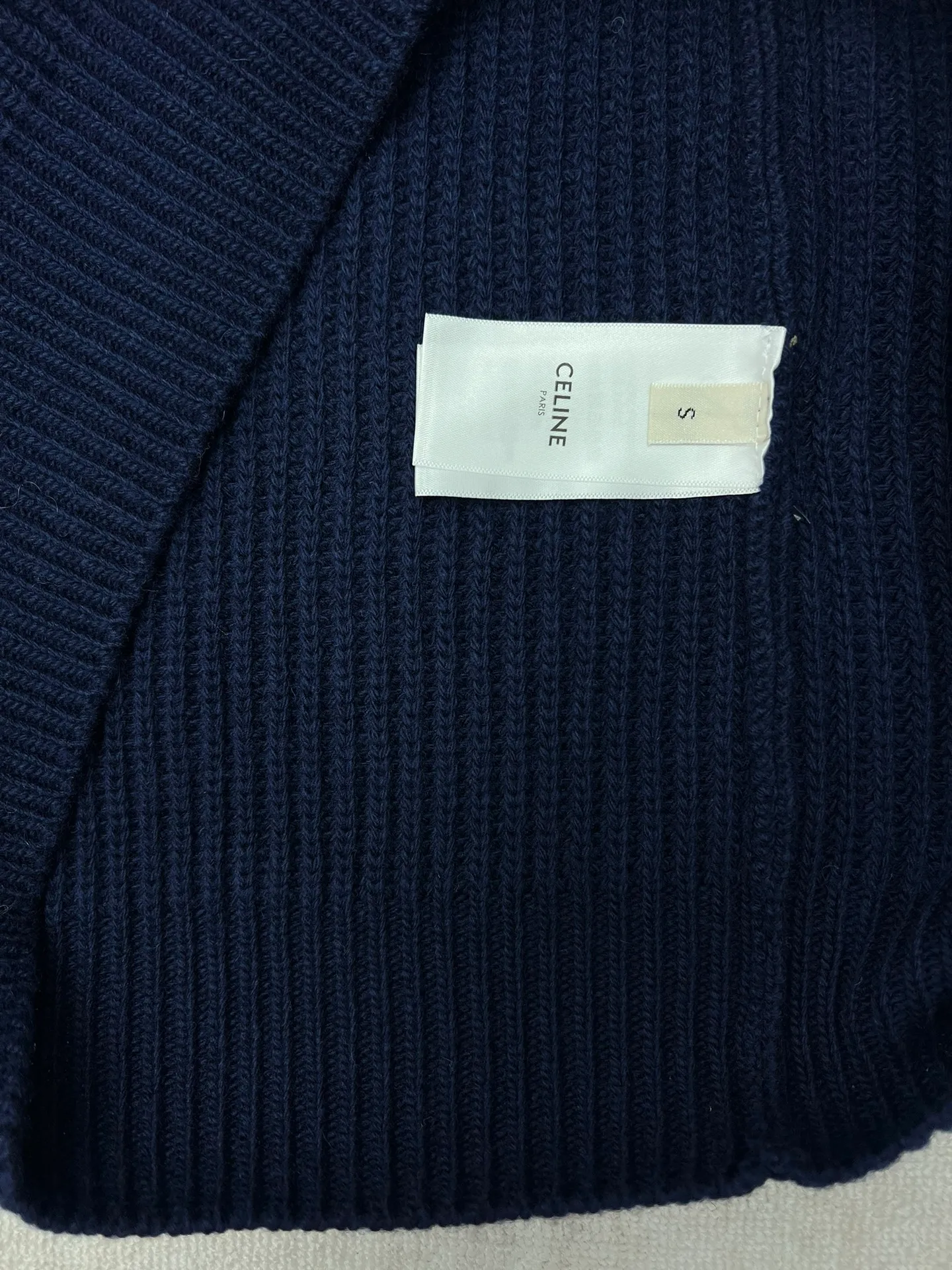🅿️550 Celine 25ss new round neck pullover 100% wool TRIOMPHE patch loose fit round neck long sleeves dropped shoulders with ribbed trim Size: S.M.L.