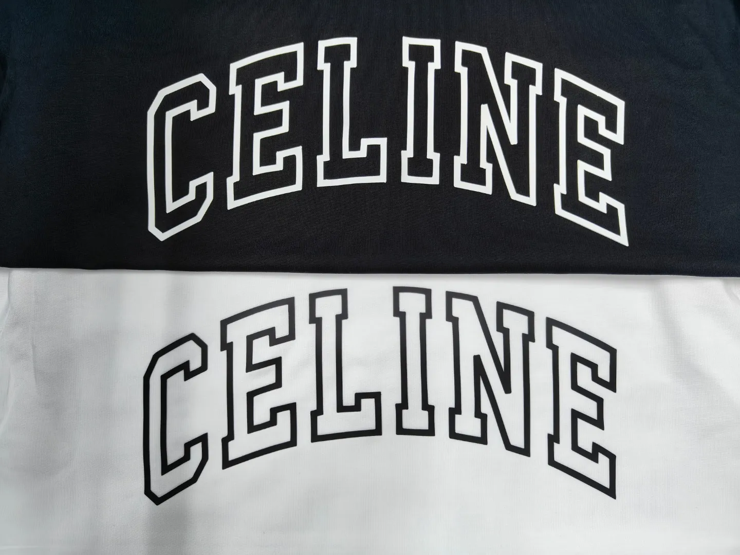 🅿️170 ✨🔥 [CELINE] 2025FW short-sleeved T-shirt, silicone thick plate letter LOGO, high-end 26s double yarn 300g fabric, heavy fabric, custom stretcher rib, same cylinder and dye, complete three standards, same style for men and women, color: black, white, size: S M L XL 2XL
