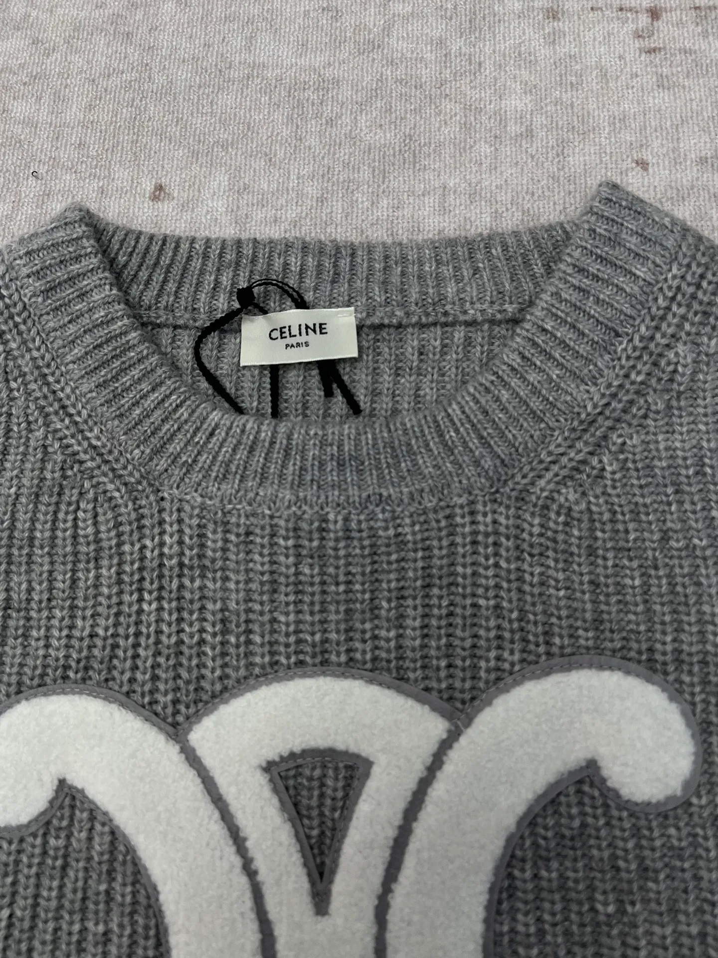 🅿️550 Celine 25ss new round neck pullover 100% wool TRIOMPHE patch loose fit round neck long sleeves dropped shoulders with ribbed trim Size: S.M.L.