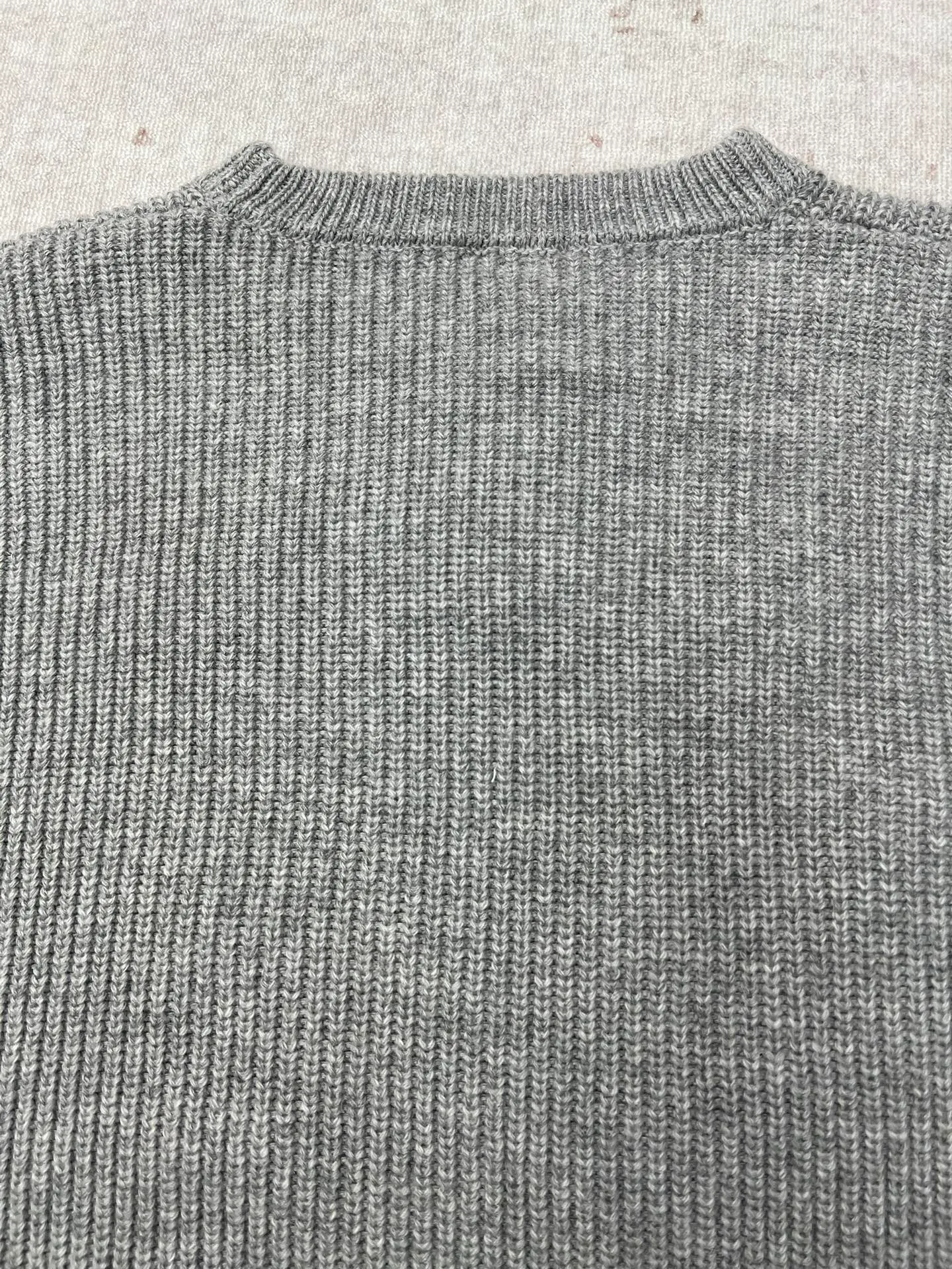 🅿️550 Celine 25ss new round neck pullover 100% wool TRIOMPHE patch loose fit round neck long sleeves dropped shoulders with ribbed trim Size: S.M.L.