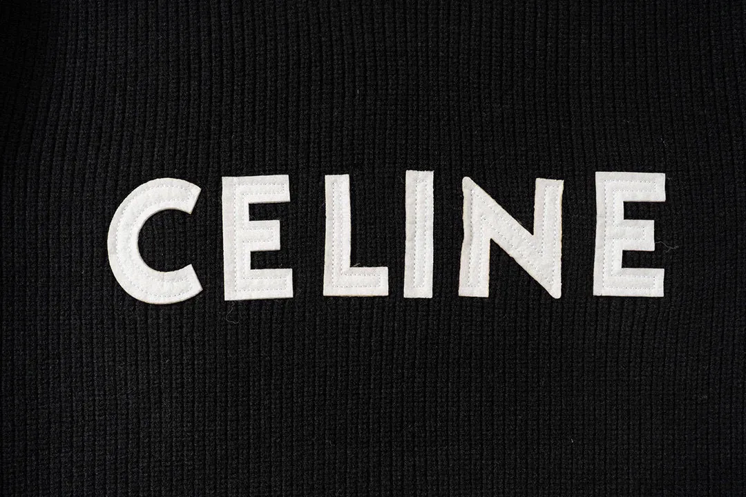 🅿️340 CELINE autumn and winter letter round neck knitted sweater. Fabric: imported wool, hand-cuffed/feeling soft, smooth and comfortable. Jacquard: Large letters Accessories: Main label, washed label and hang tag all customized. Size: S-L