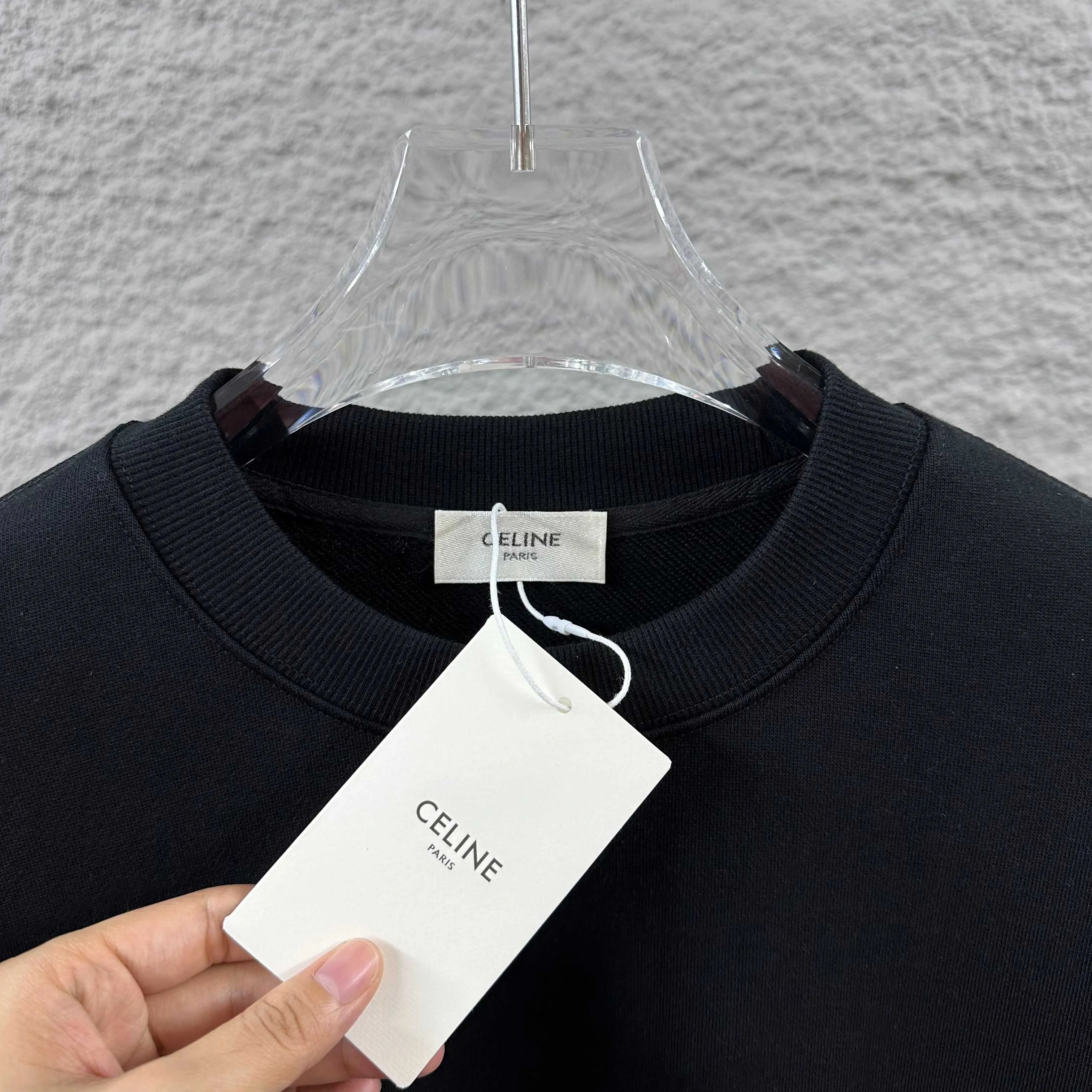 🅿️250 Celi*ne Celin Celin 2025 early autumn and winter new style Three-dimensional simple black and white embroidery personalized logo Customized terry fabric Long-sleeved round neck sweatshirt Uniform for men and women Size: S (90-130 catties) M (120-150 catties) L (140-165 catties) XL (160-180 catties) XXL (180-210 pounds) Color: black white
