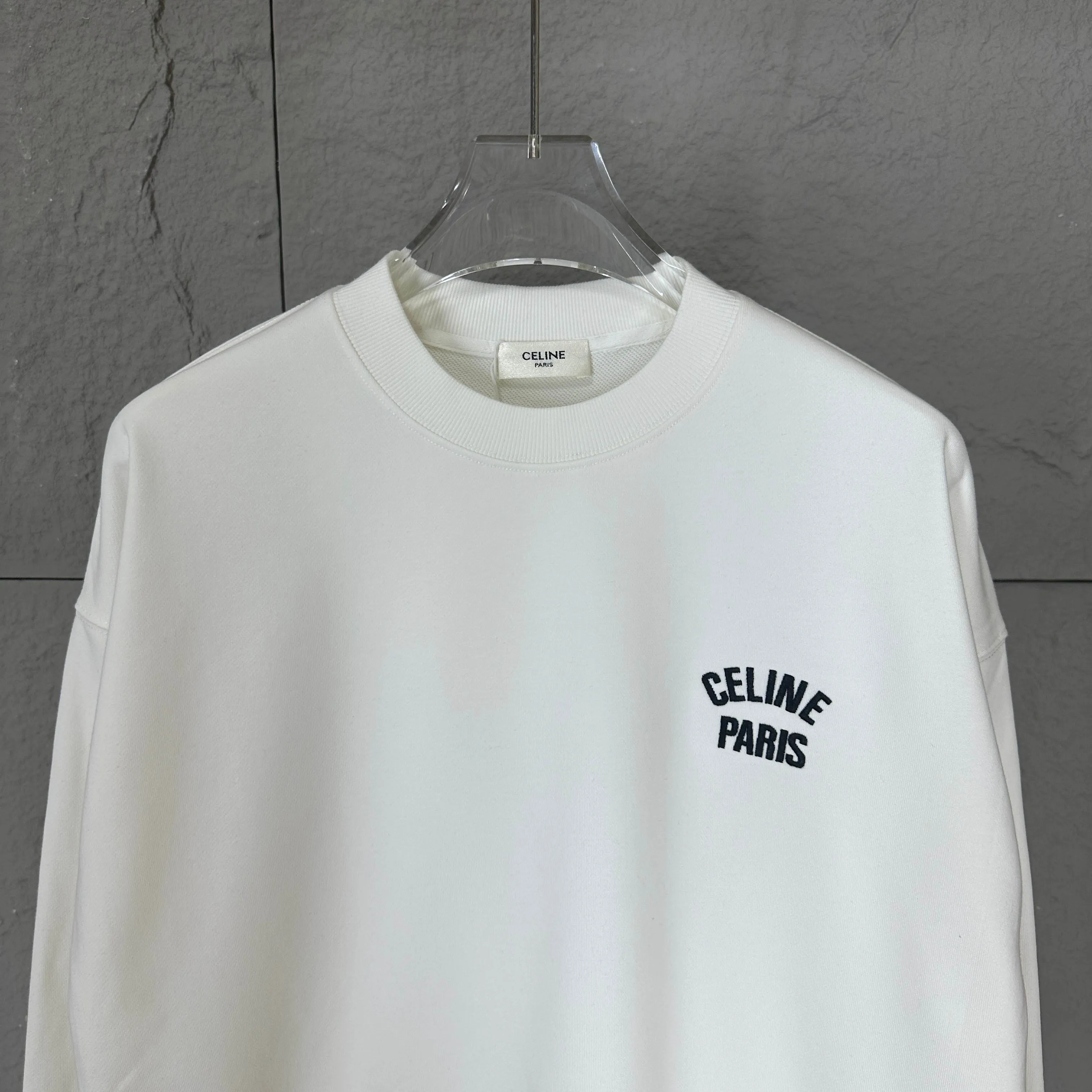 🅿️250 Celi* Celi Celin 2025 early autumn and winter new style Simple black and white letter embroidery personalized logo Customized terry fabric Long-sleeved sweatshirt Unisex Size: S (90-130 catties) M (120-150 catties) L (140-165 catties) XL (160-180 catties) XXL (180-210 catties) Color: black white