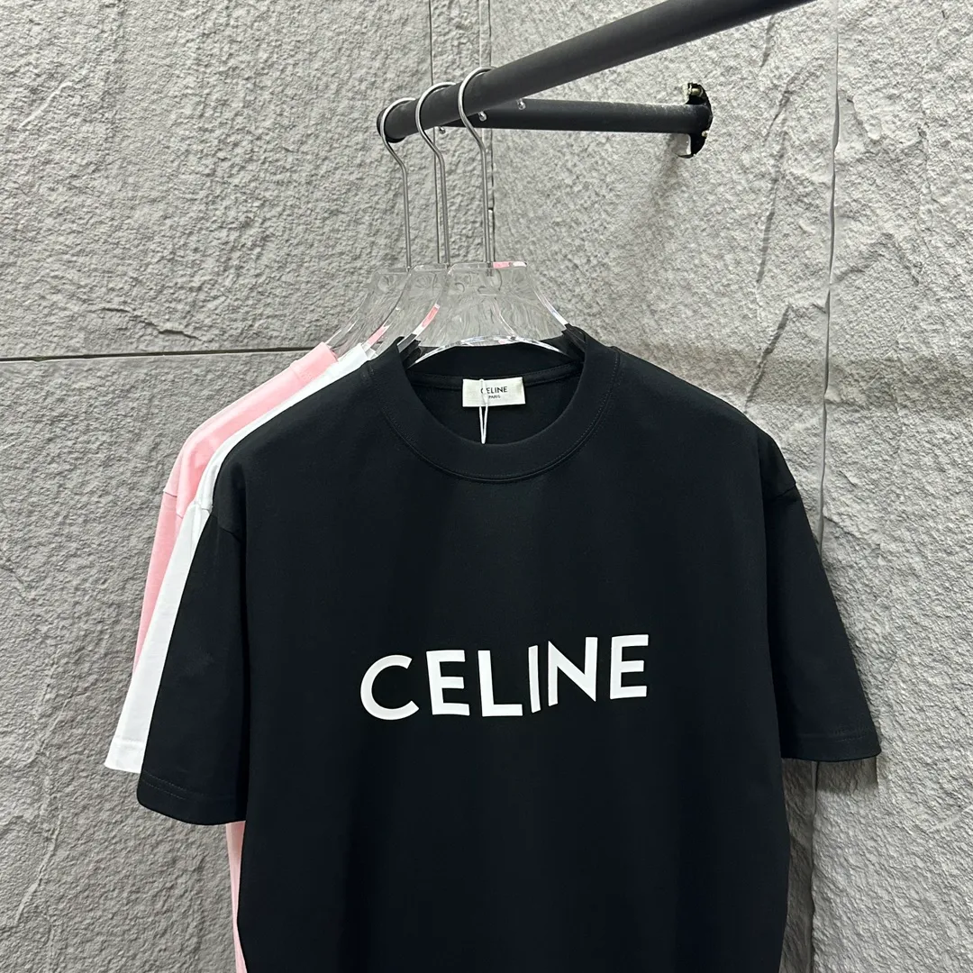 🅿️190 Celine* Celine 2025 Spring and Summer Style Simple letters three-dimensional silicone personalized logo Customized double yarn plain cotton fabric Short-sleeved T-shirt Unisex Size: S (90-130 catties) M (120-150 catties) L (140-165 catties) XL (160-180 catties) XXL (180-210 catties) Color: black white light pink