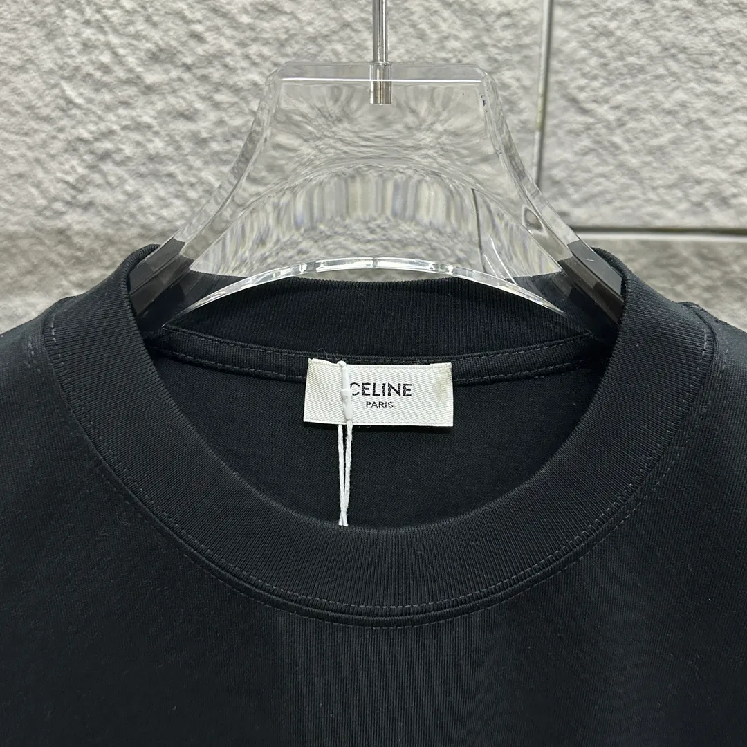🅿️190 Celine* Celine 2025 Spring and Summer Style Simple letters three-dimensional silicone personalized logo Customized double yarn plain cotton fabric Short-sleeved T-shirt Unisex Size: S (90-130 catties) M (120-150 catties) L (140-165 catties) XL (160-180 catties) XXL (180-210 catties) Color: black white light pink