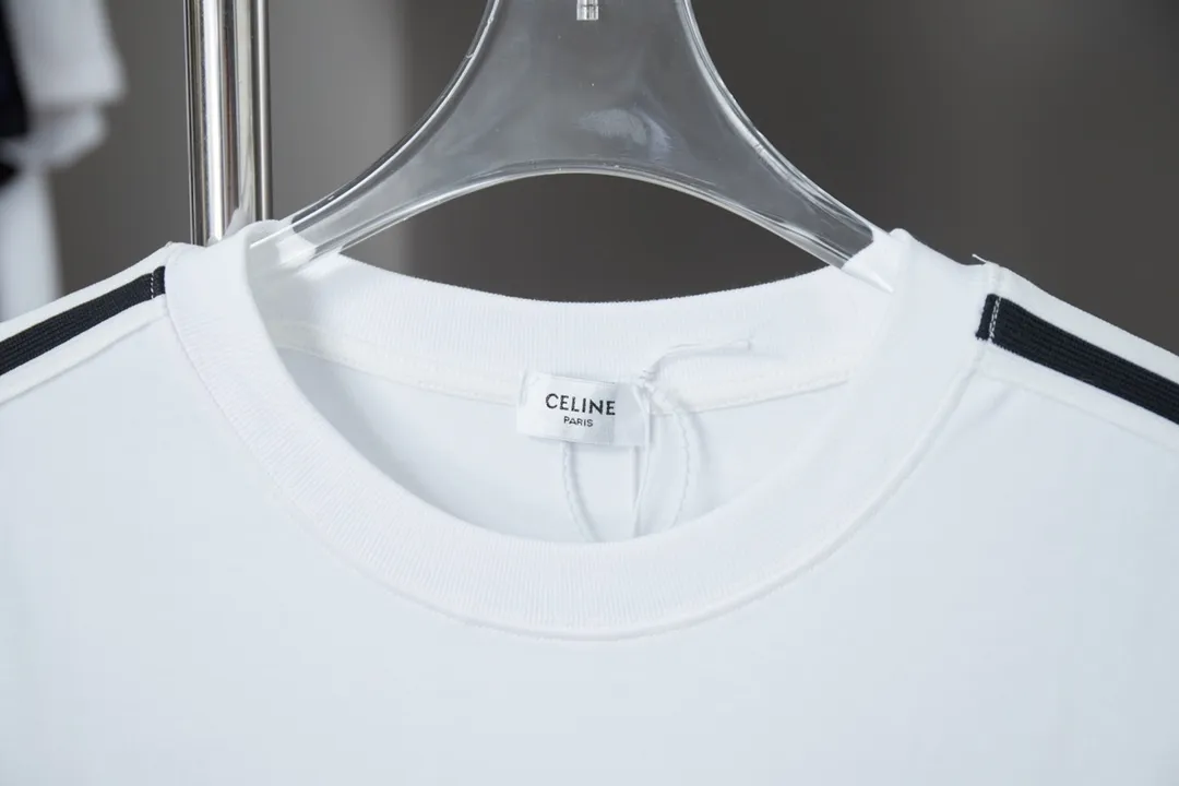 🅿️180 CELIN* 25SS early spring new style embroidered letter printed short sleeves light luxury essential item for daily commuting for men and women correct version welcome to compare detailed features · 320g 100% pure cotton double yarn jersey fabric · Special thickened 32 pieces of double-strand 1X1 thread in the same vat custom dyeing · Needle embroidered letter logo on the front. Shoulder splicing webbing design · Double-needle sewing and cross-seam technology · Original main mark, washed tag, brand moisture-proof paper packaging Color: black/white Size: S/M/L/XL