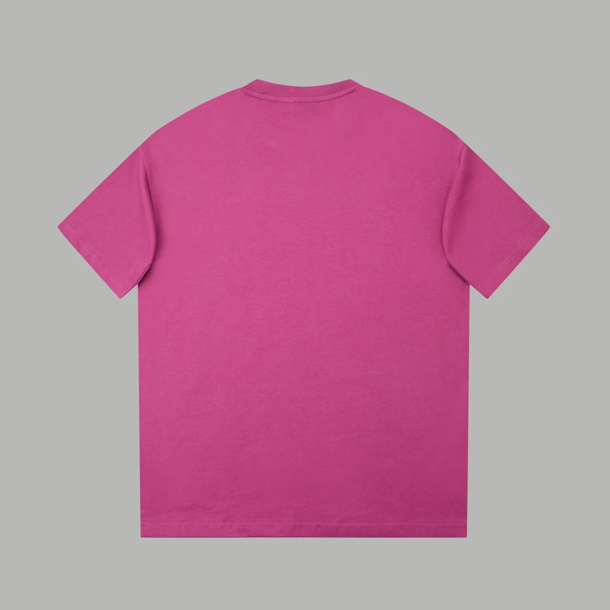 🅿️200 ✨CEL✨🆕25SS spring and summer new style Classic logo short sleeves Light luxury Essential item for daily commuting for men and women Correct version Welcome to compare Detailed features · 260g 100% pure cotton double yarn jersey fabric · Custom dyed in the same cylinder, special thickened 32 count double-strand 1X1 thread · Double-needle stitching cross-stitching process · Original main mark, washed tag, brand moisture-proof paper packaging Color: wine purple/black/military green Size: S/M/L/XL