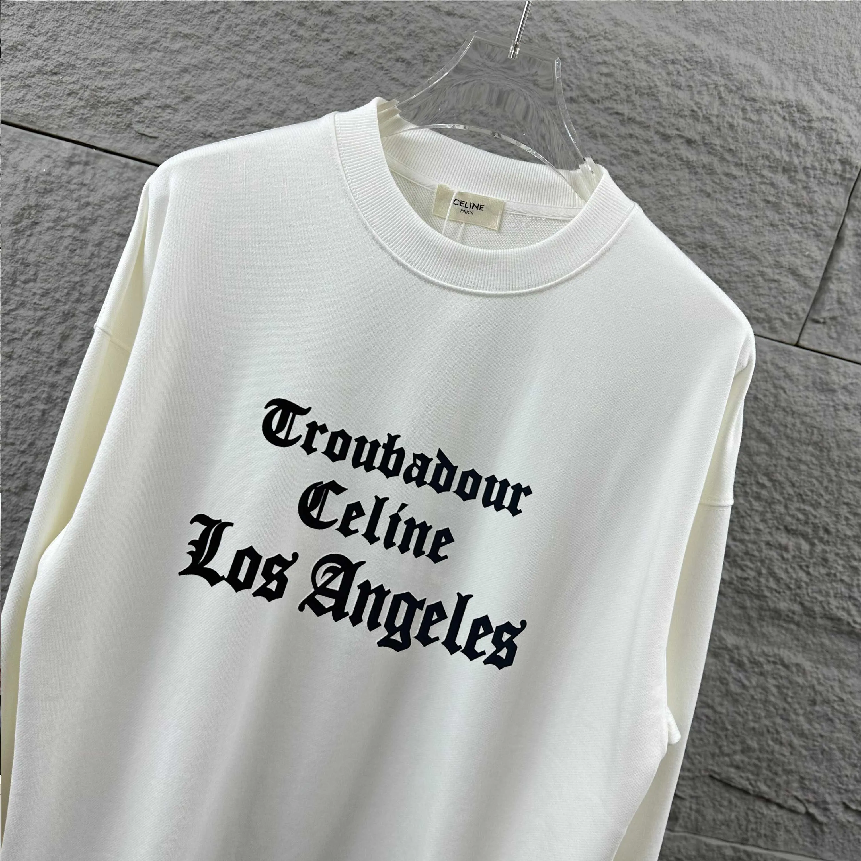 🅿️250 Celi*ne Celin Celin 2025 early autumn and winter new style Three-dimensional flocking process personalized logo Customized terry fabric Long-sleeved round neck sweatshirt Uniform style for men and women Size: S (90-130 catties) M (120-150 catties) L (140-165 catties) XL (160-180 catties) XXL (180-210 pounds) Color: black white