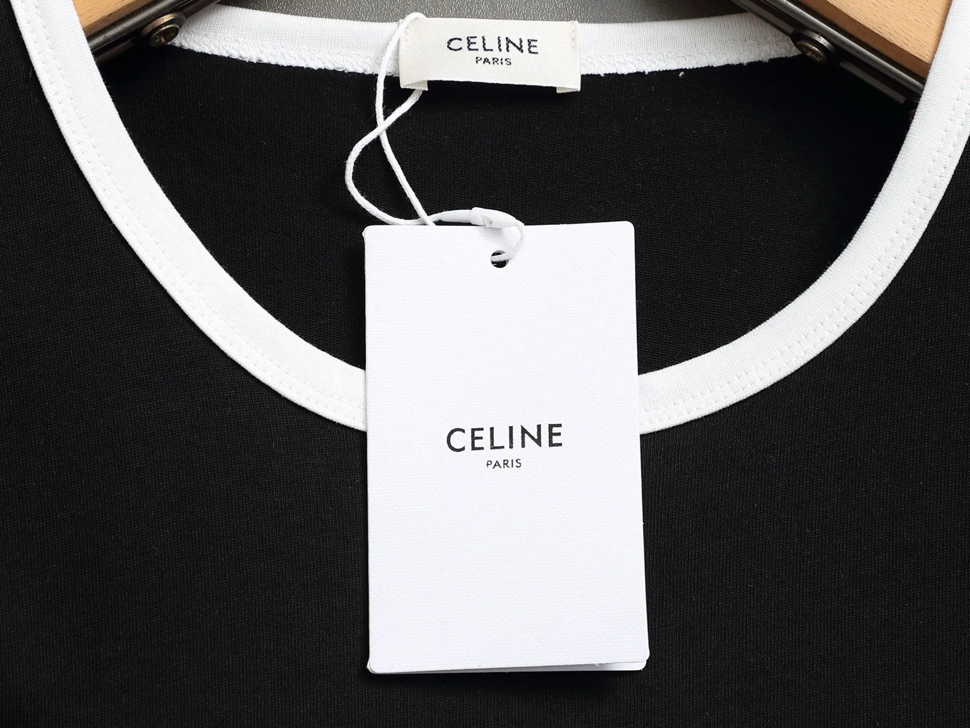 🅿️170 CELINE/Céline Arc de Triomphe classic T-shirt short sleeves. Exclusive custom-woven and dyed pure cotton material. Soft and comfortable. PARIS Arc de Triomphe logo printed on the front. The latest brick cabinet synchronization in spring and summer. Loose version. Same style for men and women. White color. Size: XS-L