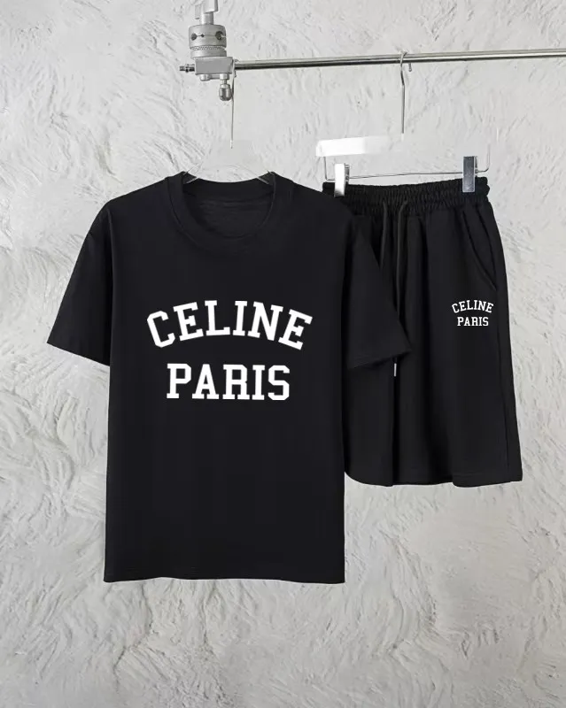 🅿️300 Celine Exclusively for the new trendy men’s fashionable round neck short-sleeved shorts suit, trendy and fashionable casual short-sleeved suit! It has high breathability and comfort, impeccable details, and brand element design concept, reflecting high quality. It presents a casual cut and the upper body shape is great! Material: 260g double yarn pure cotton short sleeves + 360g pure cotton terry shorts Size: S-XXL 🔥 (please state your height and weight when placing an order)