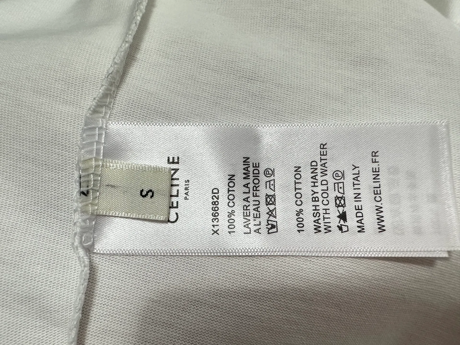 🅿️170 [CELINE] Celine 24ss letter logo short-sleeved T-shirt. Pure cotton double yarn jersey fabric, custom-dyed in the same vat, special thickened 32 pieces, double-strand 1×1 rib, double-needle sewing and cross-stitch technology, original main mark, washed tag, moisture-proof paper packaging, color: black, white, size: XS-L