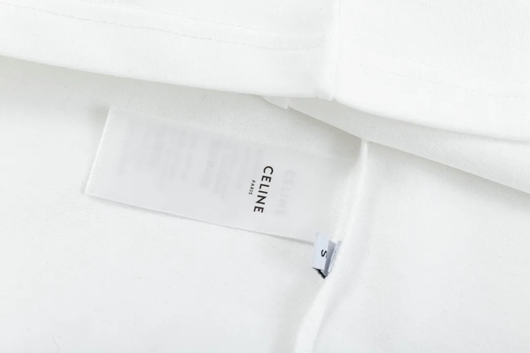 🅿️170 high version Celine Celine 2025 new style customized 310g double yarn pure cotton fabric hand-painted graffiti letter logo same style for men and women short-sleeved T-shirt Color: White Size: S-XL