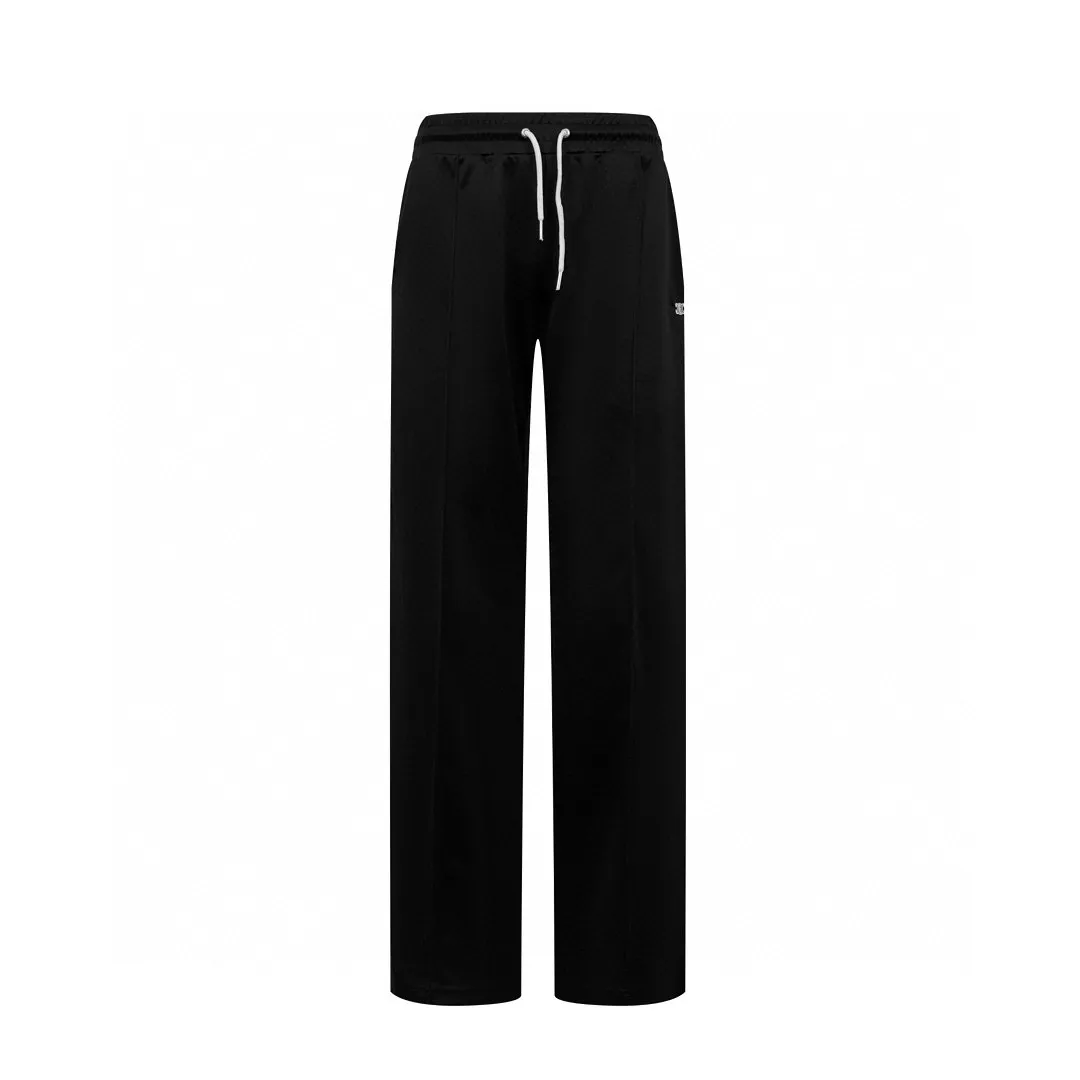 🅿️430 [Exclusive supply] Celine Arc de Triomphe embroidered webbing trousers. Original purchase and development of 9,300. The fabric is made of customized recycled condensation double-sided silk. Silky and delicate, as if caressing the early morning dew. Comfortable and close to the skin. The softness of off-white and the depth of black collide to form a strong visual impact. The contrasting string webbing on the side gives a unique sense of line. The iconic CELINE Arc de Triomphe embroidery is embellishment and is highly recognizable. Outlined with smooth straight lines, from the waist to the trouser legs in one go, interpreting the profound connotation of French elegance. A rare wear product, using imported machine embroidery technology. Using advanced computer control systems and precision mechanical components to realize the Arc de Triomphe embroidery operation with high precision. The lines are smooth and delicate, and the pure hand-made seamless webbing edge blending process uses special hand stitching to sew from the inside of the webbing and trouser legs. Hidden routing and fine stitching. The webbing is perfectly integrated with the trouser legs, presenting a simple and smooth appearance. The fabrics are washed and have a better hand feel. It is not easy to deform, shrink or fade, and maintains long-term beauty. Size:S/M/L/XL