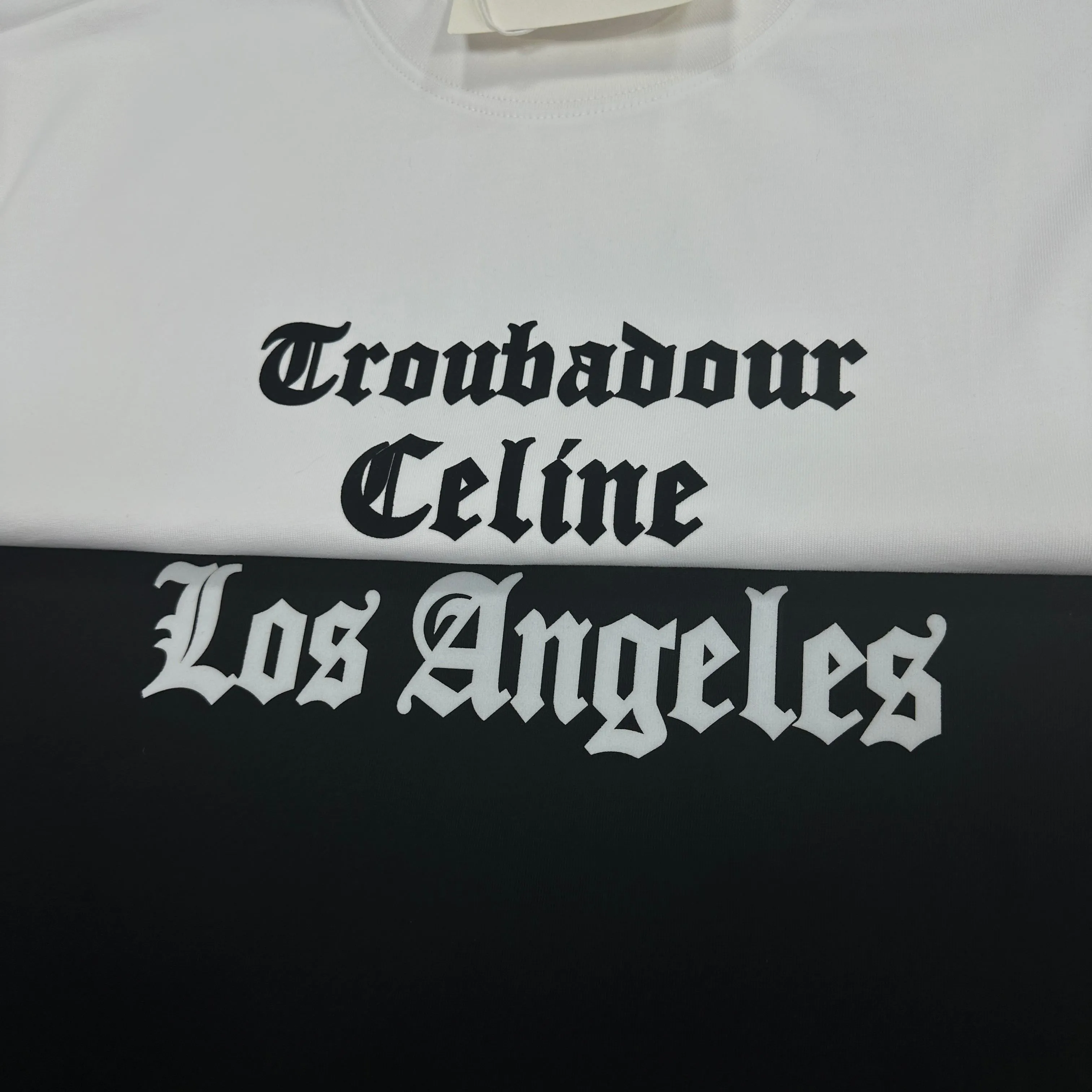 🅿️180 Celi*ne Celin Celin 2025 spring and summer style simple letters three-dimensional foaming process personalized logo customized double yarn plain cotton fabric short-sleeved T-shirt for men and women. Size: S (90-130 catties) M (120-150 catties) L (140-165 catties) XL (160-180 catties) XXL (180-210 pounds) Color: black white