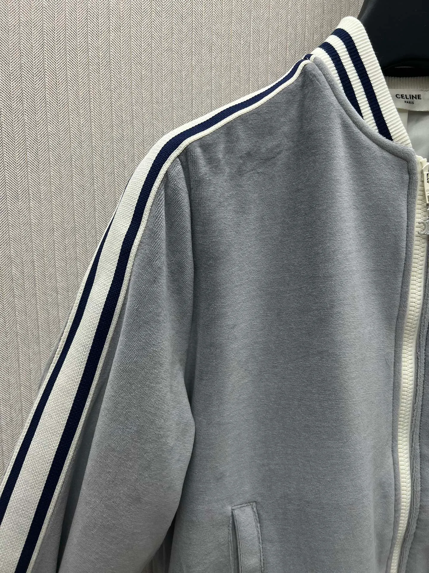🅿️630 Celine 25ss new TRIOMPHE embroidered long-sleeved zipper baseball jersey women's high version code number: S.M.L.