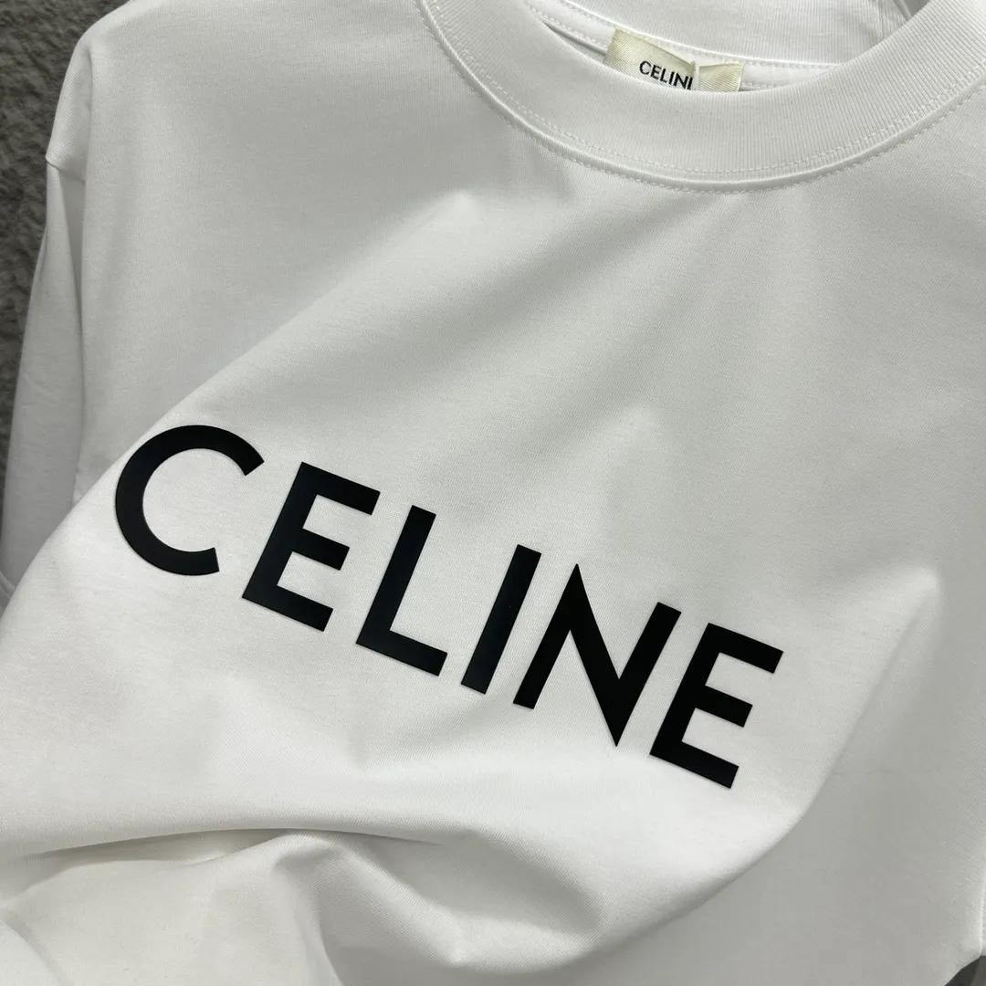 🅿️190 Celine* Celine 2025 Spring and Summer Style Simple letters three-dimensional silicone personalized logo Customized double yarn plain cotton fabric Short-sleeved T-shirt Unisex Size: S (90-130 catties) M (120-150 catties) L (140-165 catties) XL (160-180 catties) XXL (180-210 catties) Color: black white light pink