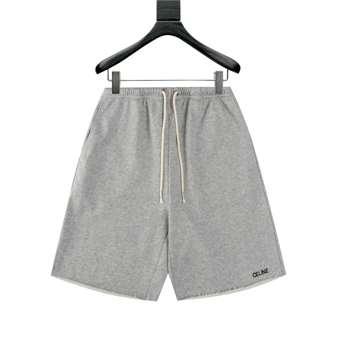 🅿️200 Celine 25SS counters are selling new printed shorts. Custom-woven and dyed 400g fabric. Logo-printed shorts. Versatile and low-key. Tight and three-dimensional. Customized logo hardware. Very detailed. Yb YB is available in two colors at the same time. Same style for men and women. Size: XS-L