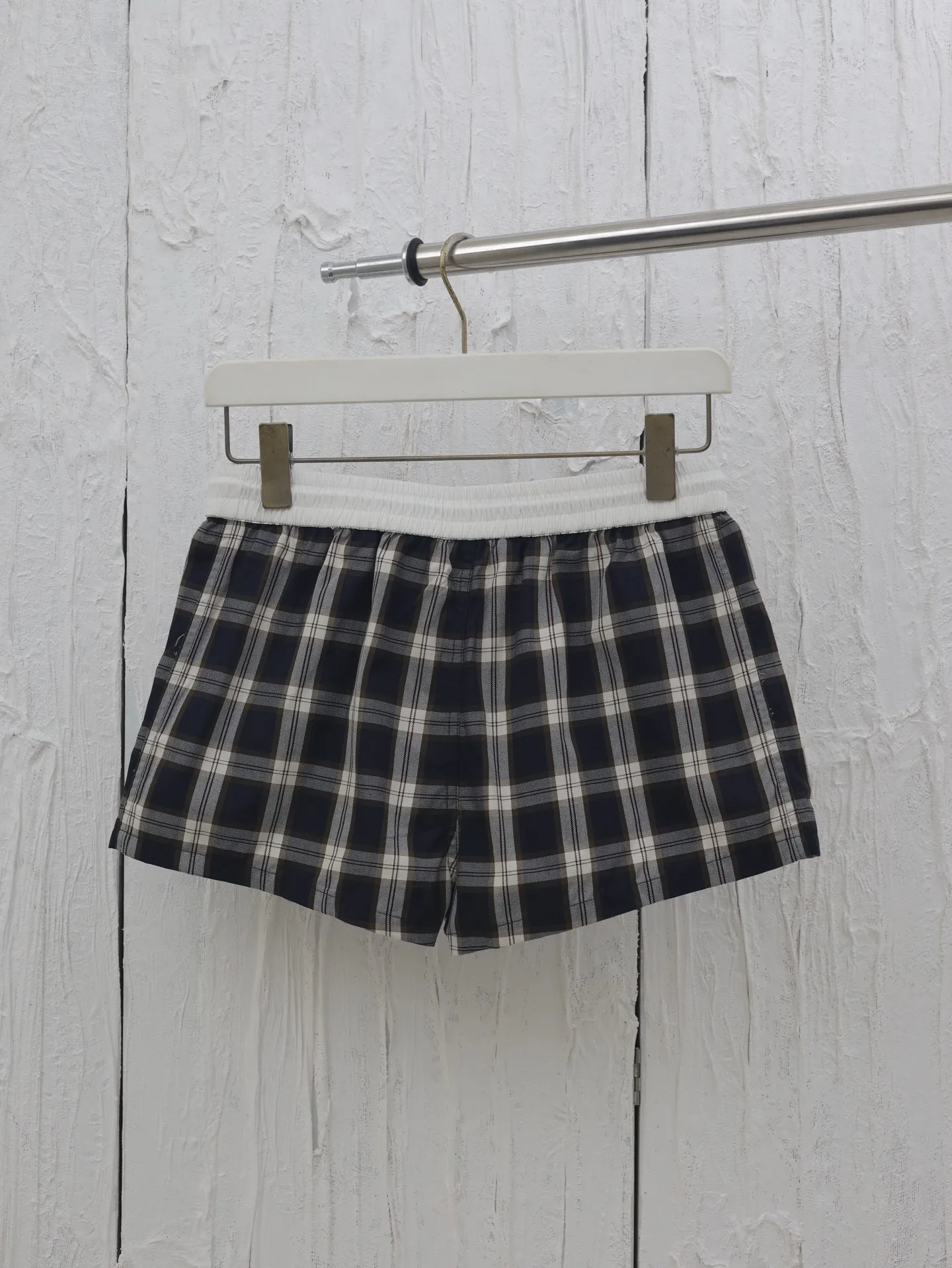 🅿️296 Celine*/Celin 25SS spring and summer new contrast color plaid embroidered elastic shorts Size: 36/38/40
