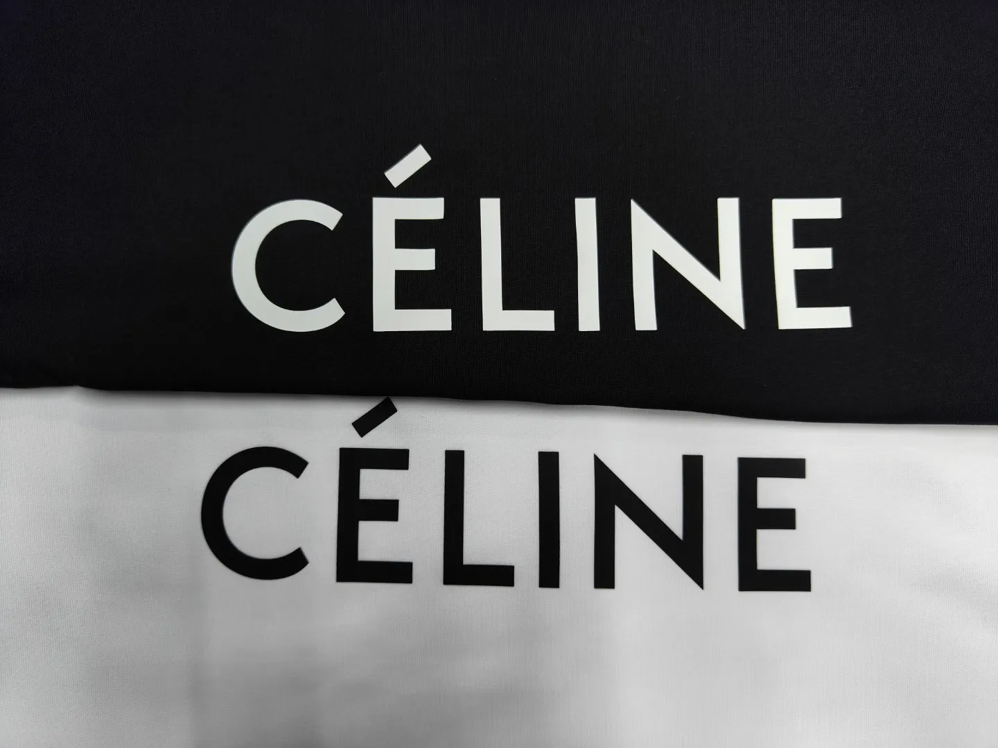 🅿️170 ✨🔥 [CELINE] 2025FW short-sleeved T-shirt, silicone thick plate letter LOGO, high-end 26s double yarn 300g fabric, heavy fabric, custom stretcher rib, same cylinder and dye, complete three standards, same style for men and women, color: black, white, size: S M L XL 2XL