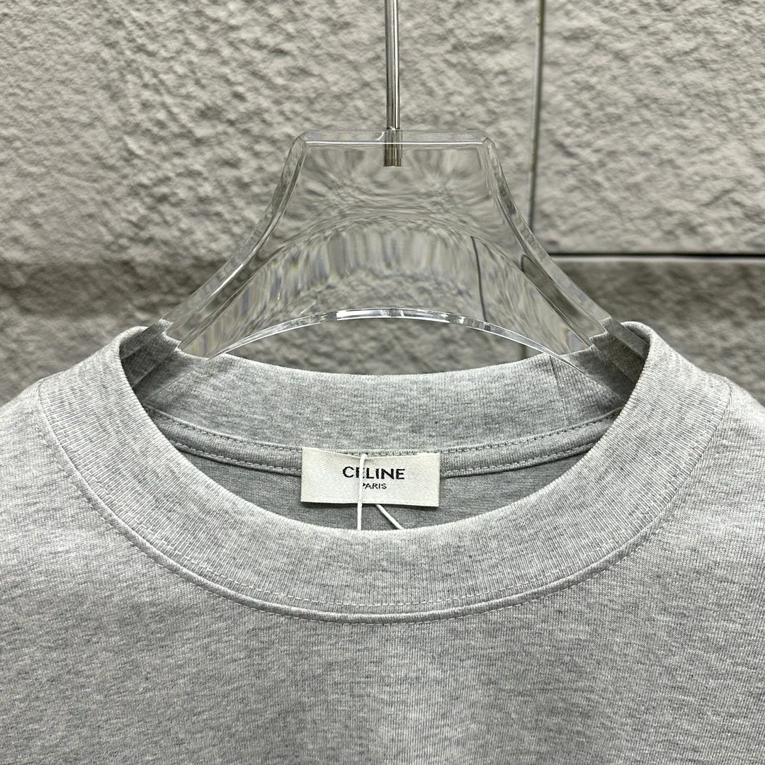 🅿️180 Celi* Celine 2025 Spring and Summer Style Simple letter small embroidery personalized logo Customized double yarn plain cotton fabric Short-sleeved T-shirt Uniform for men and women Color: Black White Angora Red Floral Gray Size: S (90-130 catties) M (120-150 catties) L (140-165 catties) XL (160-180 catties) XXL (180-210 pounds)