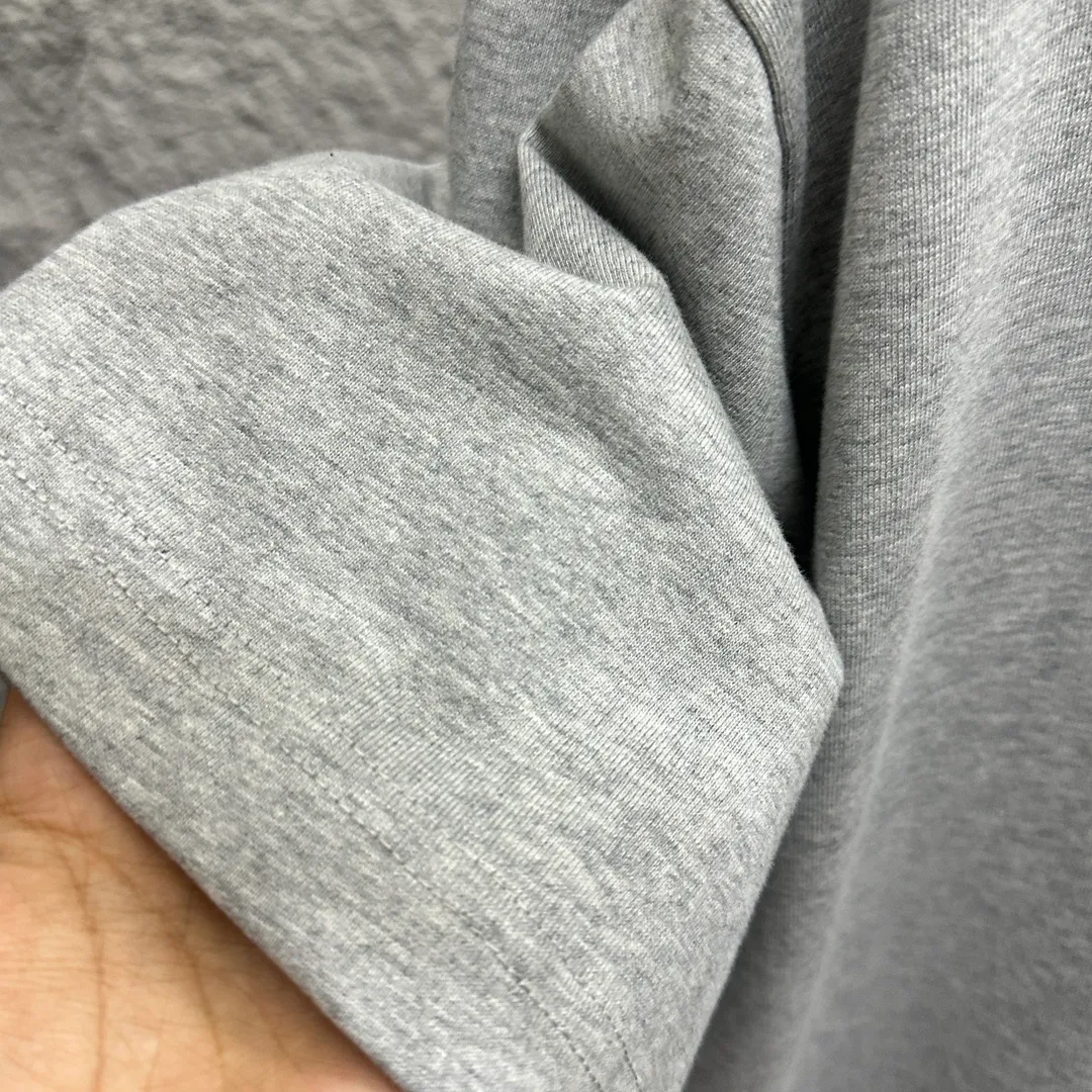 🅿️180 Celi* Celine 2025 Spring and Summer Style Simple letter small embroidery personalized logo Customized double yarn plain cotton fabric Short-sleeved T-shirt Uniform for men and women Color: Black White Angora Red Floral Gray Size: S (90-130 catties) M (120-150 catties) L (140-165 catties) XL (160-180 catties) XXL (180-210 pounds)