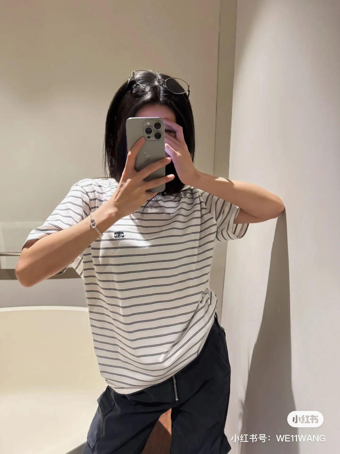 🅿️150 ADERUEUOL 🆕 M194#Celine Celine•25ss early spring new high quality classic striped embroidered short-sleeved T-shirt ✅✅✅ Ready in stock Focus on quality Feel free to compare Size: S M L Color: Black and white stripes