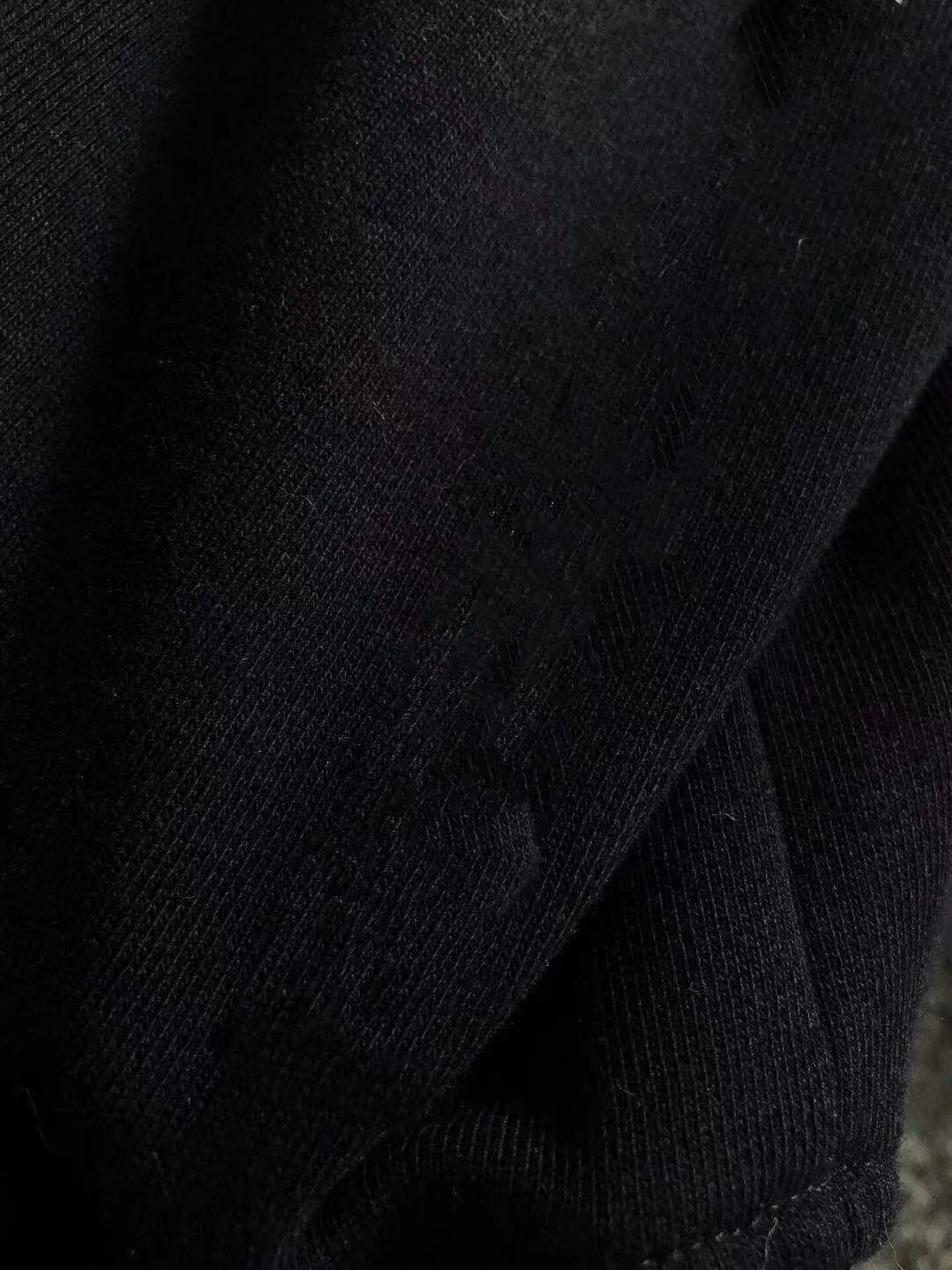 🅿️420 [CELINE Celine] (Gospel for Fatty) hot-selling suit is coming. Focus on the original version of the official website. 2025 new hot-selling cardigan sweater suit. The original order is the best. 🇭🇰The meticulous work of top designers. It is a fitting and perfect upper body effect. All-natural high-quality Roman cotton 100%, close-fitting comfort, noble and elegant! Original hardware embodies elegance and nobility! Counter size: M-5XL (maximum wear up to 220 pounds)