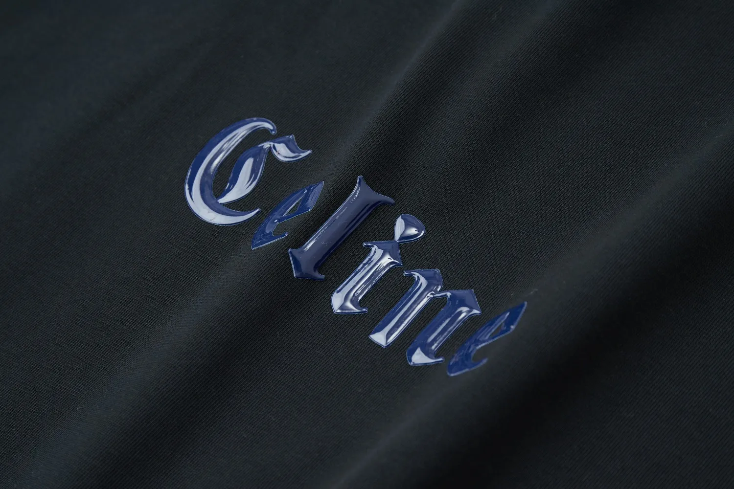 🅿️200 ✨CEL✨🆕25SS spring and summer new style Classic logo short sleeves Light luxury Essential item for daily commuting for men and women Correct version Welcome to compare Detailed features · 260g 100% pure cotton double yarn jersey fabric · Custom dyed in the same cylinder, special thickened 32 count double-strand 1X1 thread · Double-needle stitching cross-stitching process · Original main mark, washed tag, brand moisture-proof paper packaging Color: wine purple/black/military green Size: S/M/L/XL