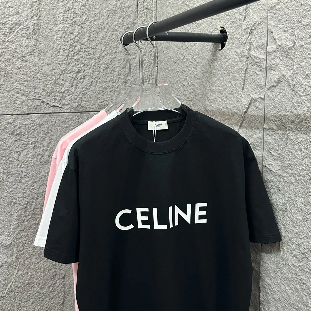 🅿️180 Celine* Celine 2025 Spring and Summer Style Simple letter three-dimensional silicone personalized logo Customized double yarn plain cotton fabric Short-sleeved T-shirt Unisex Size: S (90-130 catties) M (120-150 catties) L (140-165 catties) XL (160-180 catties) XXL (180-210 catties) Color: black white light pink