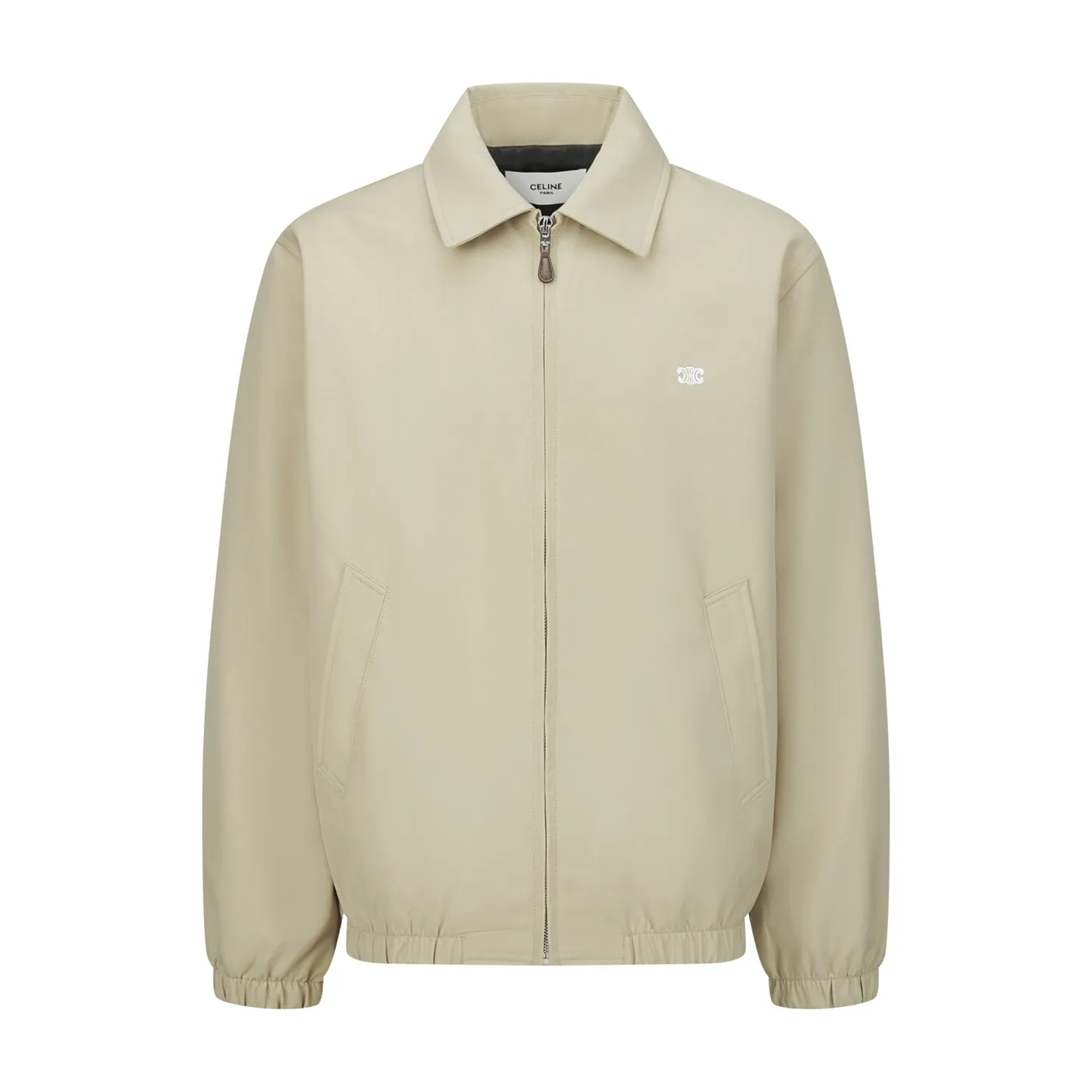 🅿️480 exclusive supply] Celine Arc de Triomphe embroidered zipper jacket (khaki), originally purchased and developed for 19,500. The fabric is made of 32-count combed pure cotton fabric and is custom-woven with 60% wool. Double layer composite thickening, weight is about 400 grams. Lined with high-density spun lining. The zipper uses electroplated hardware and bright silver pull bars, and the zipper uses European-style imported zippers, decorated with composite cowhide sliders. The embroidery uses 3D three-dimensional embroidery, and the chest is embellished with Arc de Triomphe embroidery. Add a touch of simple, high-end style. The shirt collar is made of double layers and ironed to make the upper body of the clothes more three-dimensional. The entire garment is made using a special machine. Lining: 62% wool, 38% cotton Lining: 100% viscose Pocket lining: 100% cotton TRIOMPHE embroidered loose fit shirt collar, 2 diagonal suit pockets Elastic waistband and cuffs, zipper closure, TRIOMPHE embossed leather zipper puller. Size:S-M-L-XL