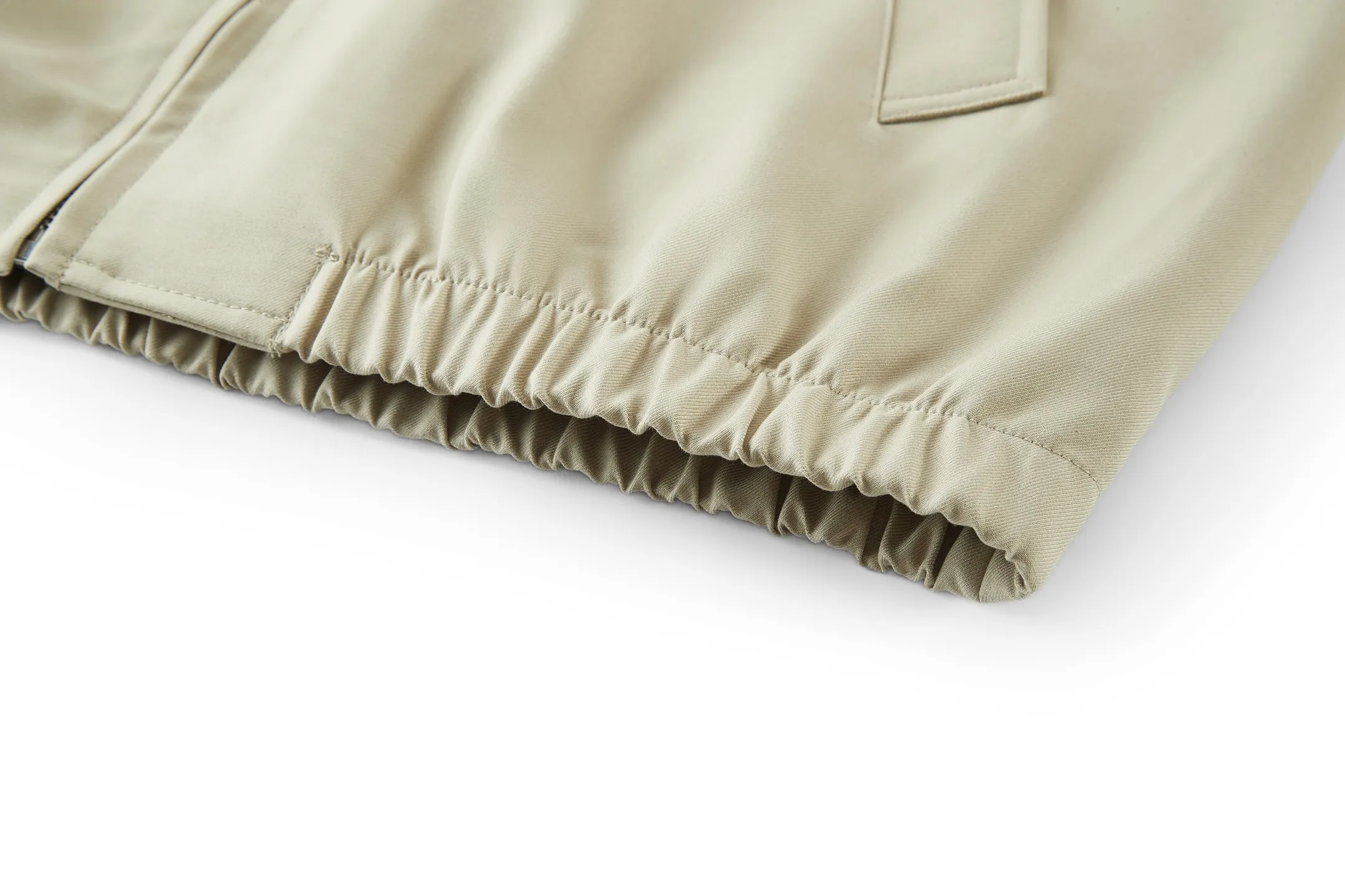 🅿️480 exclusive supply] Celine Arc de Triomphe embroidered zipper jacket (khaki), originally purchased and developed for 19,500. The fabric is made of 32-count combed pure cotton fabric and is custom-woven with 60% wool. Double layer composite thickening, weight is about 400 grams. Lined with high-density spun lining. The zipper uses electroplated hardware and bright silver pull bars, and the zipper uses European-style imported zippers, decorated with composite cowhide sliders. The embroidery uses 3D three-dimensional embroidery, and the chest is embellished with Arc de Triomphe embroidery. Add a touch of simple, high-end style. The shirt collar is made of double layers and ironed to make the upper body of the clothes more three-dimensional. The entire garment is made using a special machine. Lining: 62% wool, 38% cotton Lining: 100% viscose Pocket lining: 100% cotton TRIOMPHE embroidered loose fit shirt collar, 2 diagonal suit pockets Elastic waistband and cuffs, zipper closure, TRIOMPHE embossed leather zipper puller. Size:S-M-L-XL