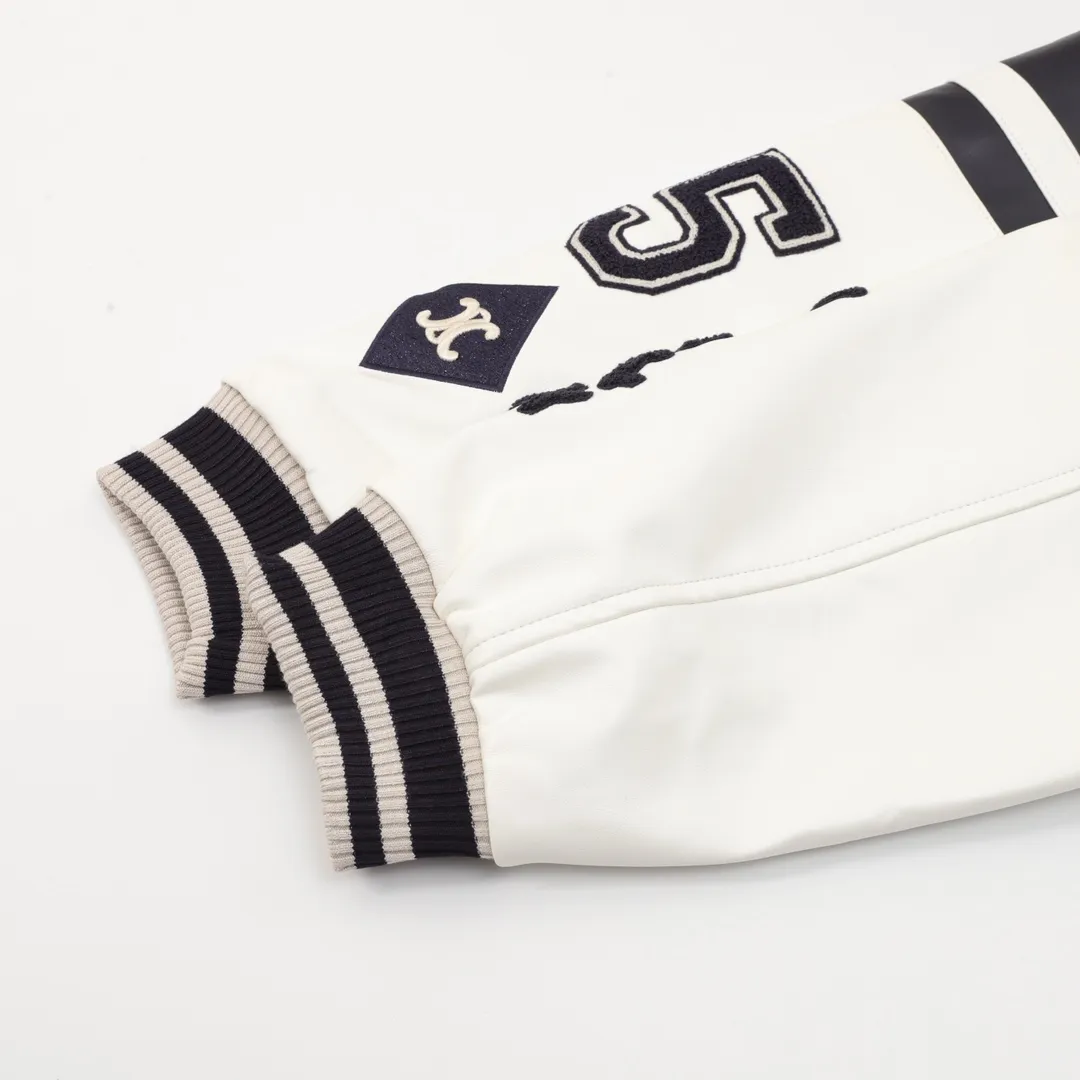 🅿️760 CELINE/Celine patchwork embroidered baseball jacket jacket Warm reminder: It is recommended to hand wash or dry clean! ! This year is particularly popular. Baseball uniform jackets are available at all levels on the market (you must compare the details). The most powerful quality control. Baseball uniforms have been produced and researched for 7 years. The details are exquisite. With it, you will be the most handsome boy in the world. The fully painted four-button buckle (button with LOGO), the fabric is customized for more than a month. It is not ready-made in the market. It is made of wool blend, custom-woven and dyed. It has high color fastness. It is recommended to hand wash or dry clean for the first time. "Custom-woven knitted rib at the hem", the lining is made of silky and delicate cupro fiber material, which can be worn directly next to the body. It is extremely comfortable, a heavyweight item, purchase version! Size：XS-L