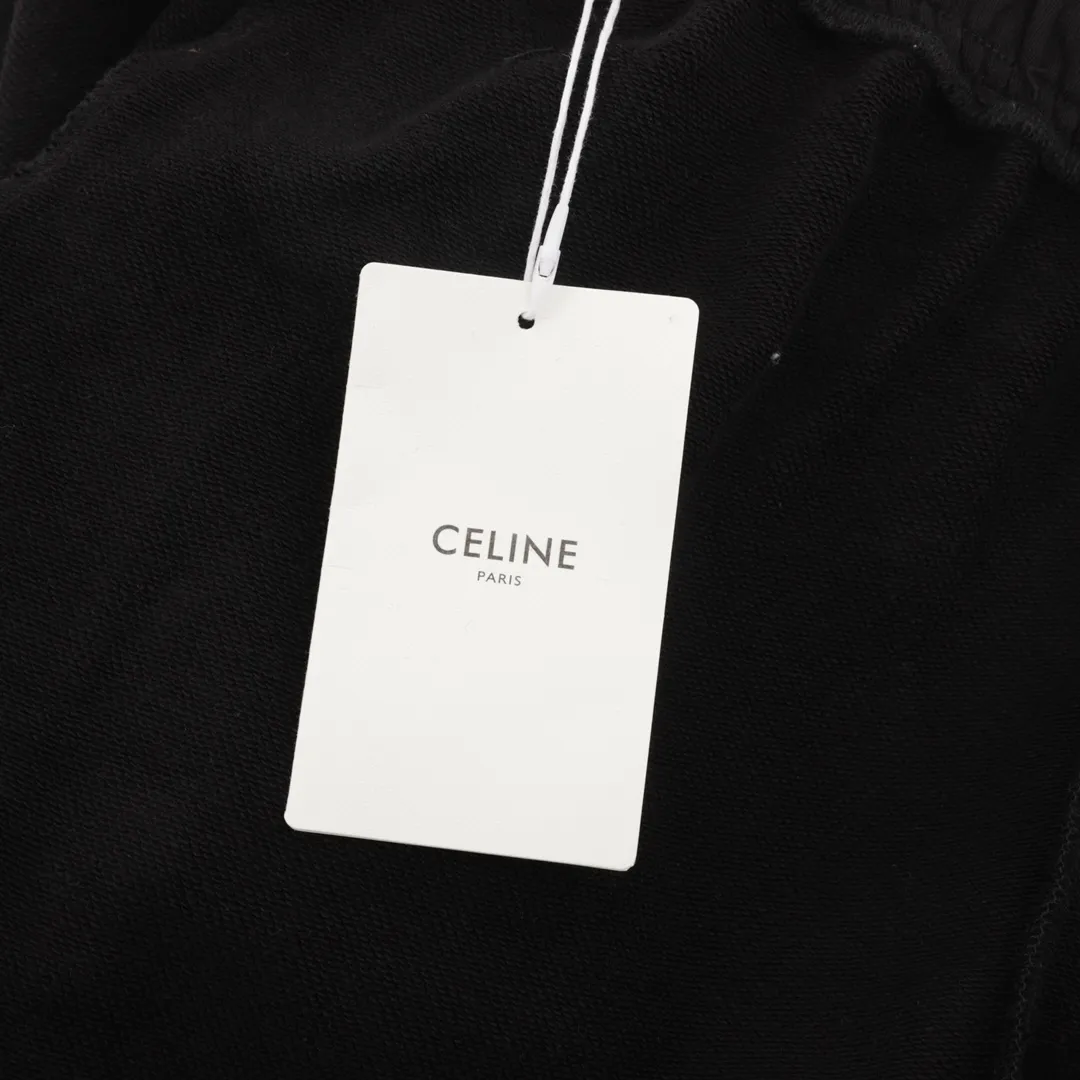 🅿️500 CELINE/Celine embroidered letter LOGO terry cotton drawstring sweatpants CE is famous for its advanced minimalism. This design is fashionable and refreshing, with a sense of accent. Using two simple materials, I feel that the most beautiful color matching in the world should be like this. The turquoise letter logo embroidery on the trouser legs is the most important finishing touch in the trousers, adding to the overall sense of layering. The embroidery details and full texture express the ingenuity of these pants. Made of 100% terry knitted cotton fabric, exclusively customized fabric, the pants can be thrown away casually, and the texture is visible! ! size：S-L