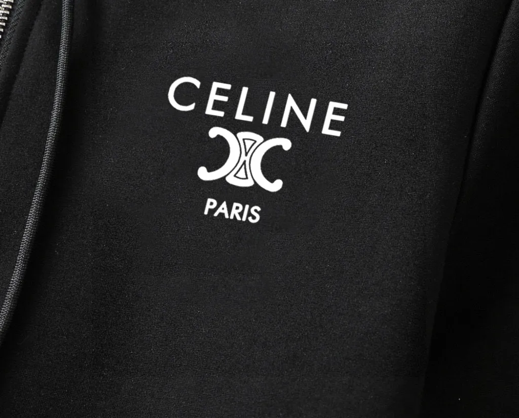 🅿️460 brand [CELINE Celine] (velvet and thickened) 2025 autumn and winter new product, celebrities’ favorite fashion-flavored casual suit, clean and neat tailoring, full of urban style. It is made of high-quality customized fabrics, with excellent thermal insulation effect inside, soft and dry feel, and a crisp and stylish upper body effect. The three-dimensional cutting process and the pattern are all of high standards, and the silhouette version has the right benefits! It is not tight at all, and you feel good when you put it on. So many top-quality raw materials create high-end products with unparalleled value. It is the first choice for high-end fashion people. (Size: M-4XL can wear up to 200 pounds)