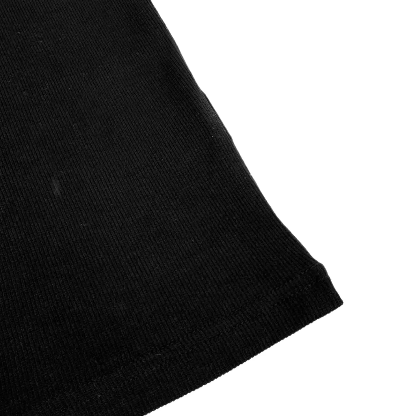 🅿️310 [Exclusive supply] Celine Arc de Triomphe embroidered knitted long sleeves (black). Original purchase and development of 5,900. The fabric is made of custom-made elastic and tough cotton knitted silk. It is soft and smooth, comfortable and skin-friendly. It is based on pure and simple white. The iconic Celine Arc de Triomphe embroidery is embroidered on the chest. It is lifelike and highly recognizable. The classic Henry collar shape and three buttons are neatly arranged, adding a touch of retro charm to the simple body. Showing elegant style, minimalist elegance, natural craftsmanship, using imported machine embroidery technology, using advanced computer control systems and precision mechanical components to realize the Arc de Triomphe embroidery operation with high precision, smooth and delicate lines, and the fabrics have been washed, with better hand feel and texture, not easy to deform, not easy to shrink, not easy to fade, and maintain long-term beauty. Size:S/M/L/XL