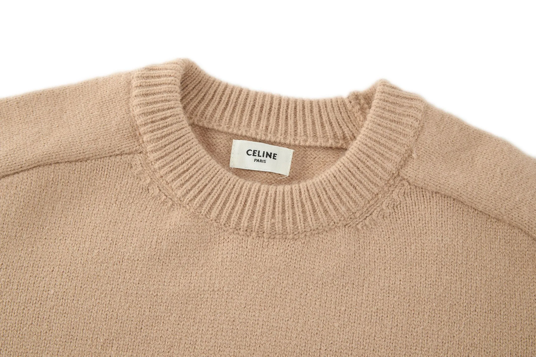 🅿️370 [Exclusive supply] Celine Arc de Triomphe embroidered logo sweater (khaki). The original version was purchased and developed for 9,900. The fabric is made of 35% wool, 15% cashmere, and 50% cotton yarn. This fabric is soft and has a three-dimensional shape that won't change shape after being worn for a long time. The embroidery uses 3D three-dimensional embroidery, and the chest is embellished with the Arc de Triomphe embroidered logo. This style is machine-knitted with 7 needles, and the high-density thick stitching ensures warmth. Later process: washing and color fixation - fixed version - wool impurities. Size:S-M-L-XL