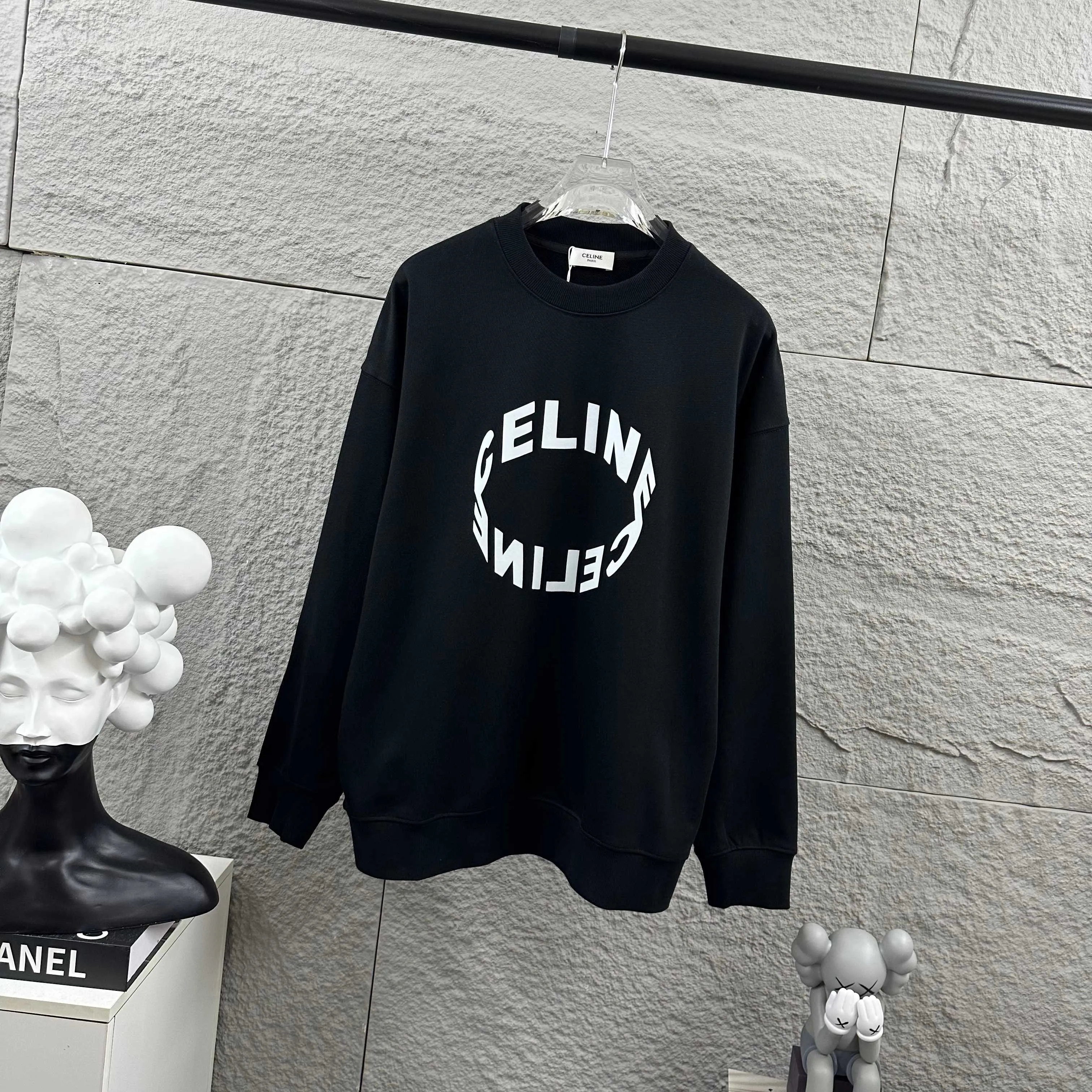 🅿️250 Celi*ne Celin Celin 2025 early autumn and winter new style Three-dimensional flocking process personalized logo Customized terry fabric Long-sleeved round neck sweatshirt Uniform style for men and women Size: S (90-130 catties) M (120-150 catties) L (140-165 catties) XL (160-180 catties) XXL (180-210 pounds) Color: black white