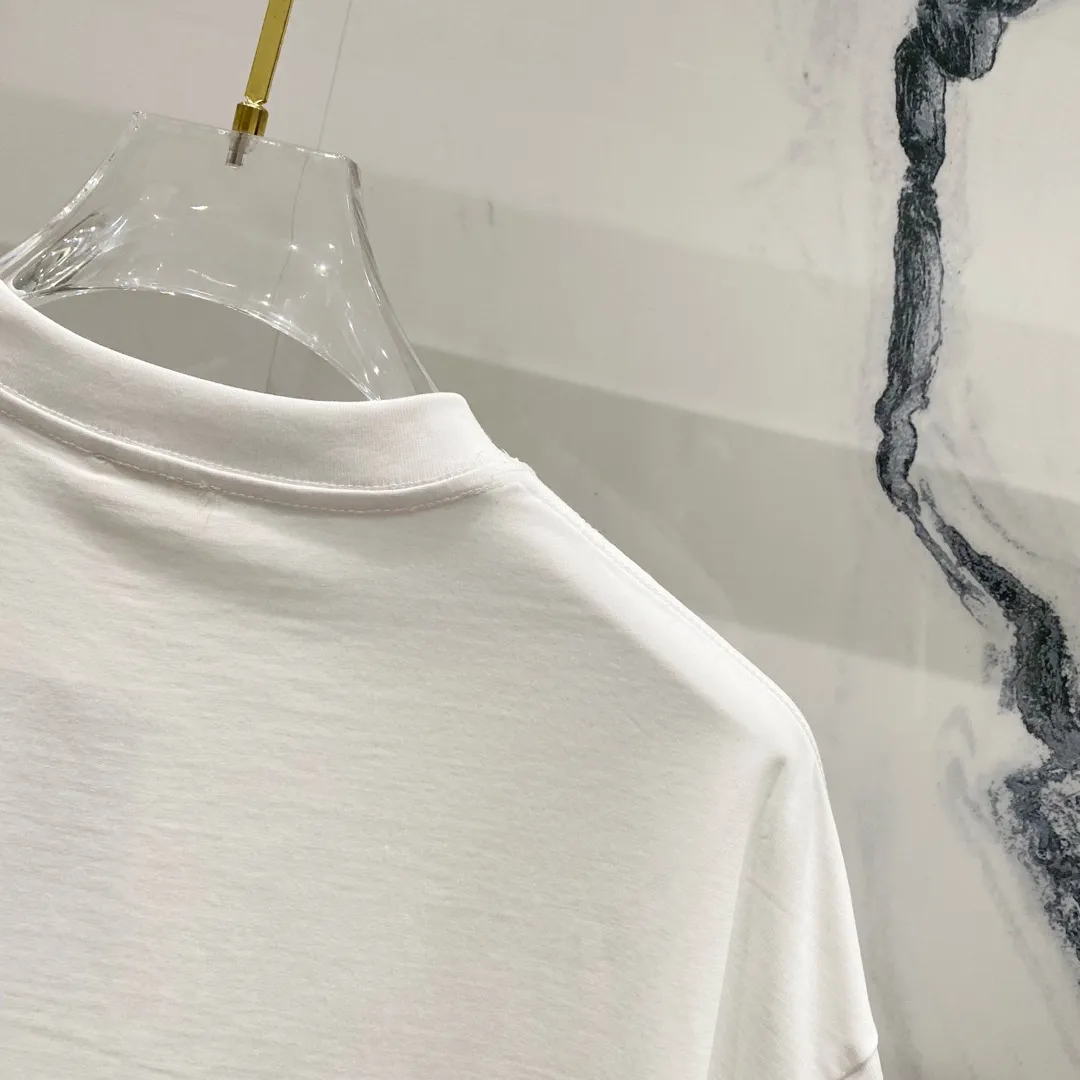 🅿️180 CELINE 260g round neck short-sleeved T-shirt, simple small letter LOGO printing logo, official synchronization, high version, high quality, fashionable personality, versatile trend, pure original quality, original fabric, tag, collar label, washed wheat, three labels complete, color: black, white. Size: XS-L