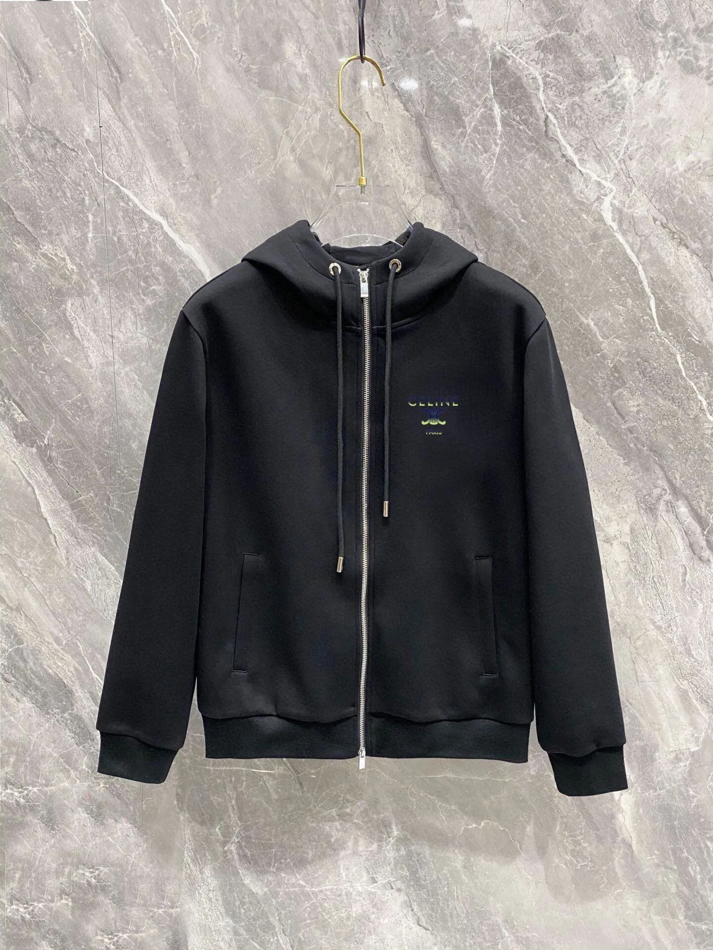 🅿️420 [CELINE Celine] (Gospel for Fatty) hot-selling suit is coming. Focus on the original version of the official website. 2025 new hot-selling cardigan sweater suit. The original order is the best. 🇭🇰The meticulous work of top designers. It is a fitting and perfect upper body effect. All-natural high-quality Roman cotton 100%, close-fitting comfort, noble and elegant! Original hardware embodies elegance and nobility! Counter size: M-5XL (maximum wear up to 220 pounds)