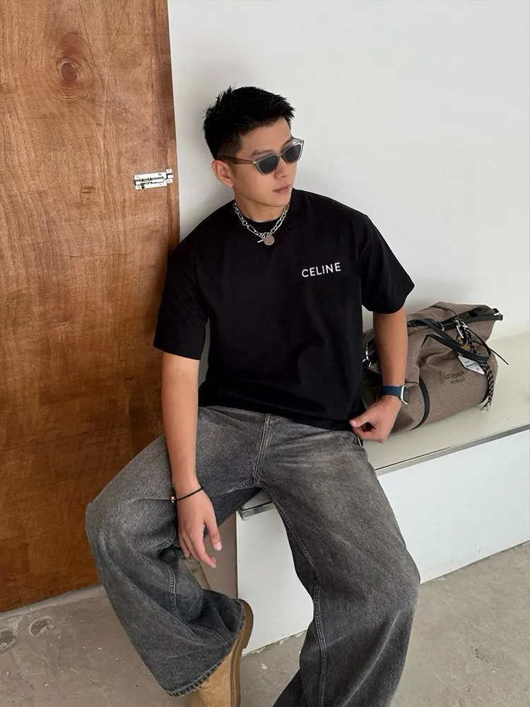 Model pictures.