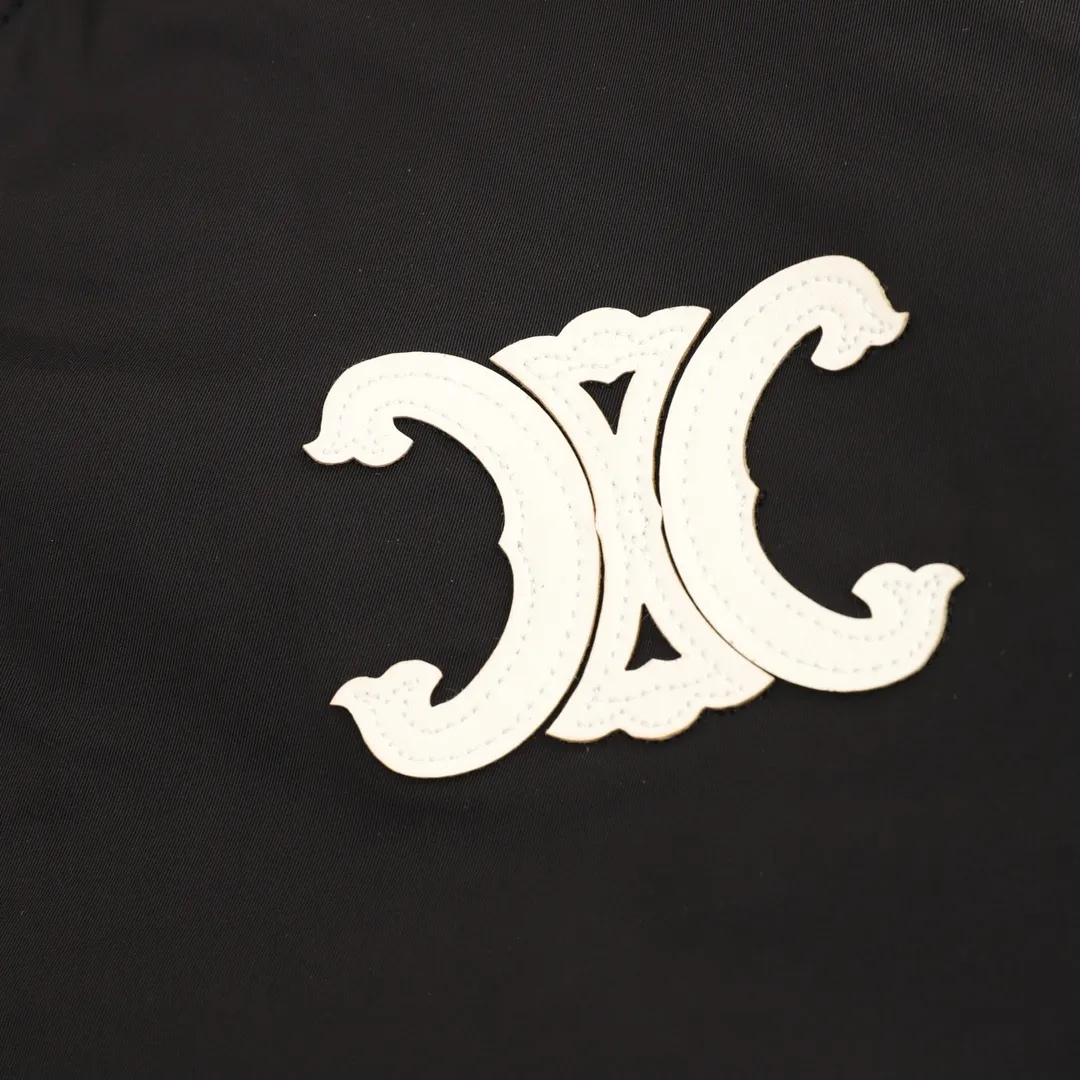 🅿️570 CELINE/Celine Letter Baseball Cotton Jacket Custom-made brocade warm velvet, the letters are embossed, and the letters are embroidered with three-dimensional craftsmanship. Through specific stitching methods and materials, the direction and force of each stitch and thread are accurately controlled. The template machine opens the bag. The preset template guides the position, shape and size of the bag, and the fit size is: XS-L