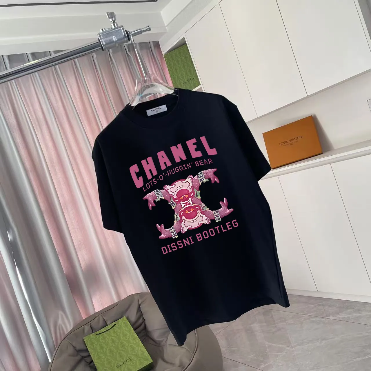 🅿️170 CHANE* Xiaoxiang 2025 Autumn New Style Double C Letter Logo Print Short Sleeve T-shirt Customized Fabric 300g Same Style for Men and Women Size: S M L XL XXL Five Codes Color: Black White Pink