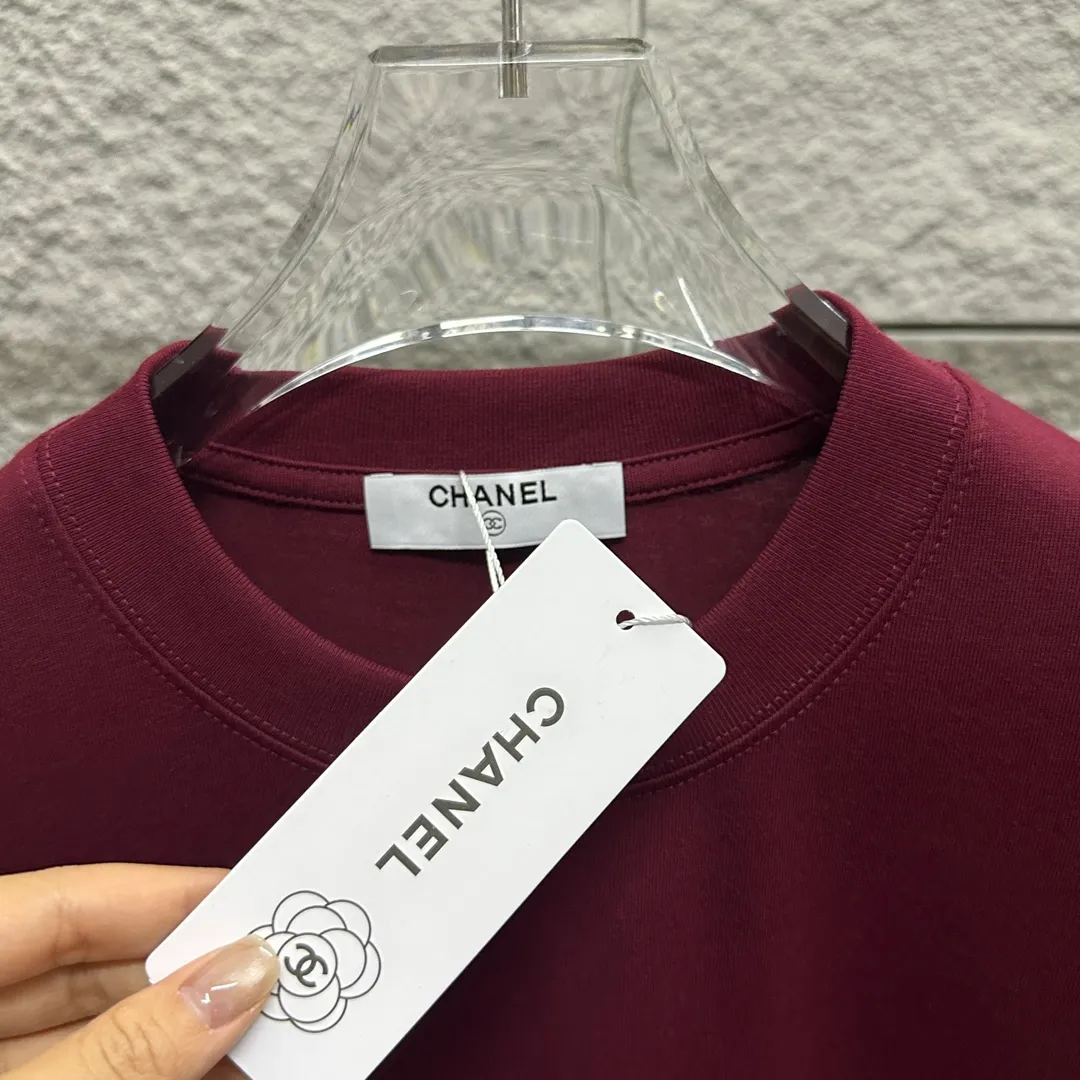 🅿️180 CHANE*Chanel*er 2025 spring and summer new style Classic color letter sign printing Customized double yarn plain cotton fabric Short-sleeved T-shirt Unisex Color: Black White Angora Red Size: S (90-130 pounds) M (120-150 pounds) L (140-165 pounds) XL (160-180 pounds) XXL (180-210 pounds)