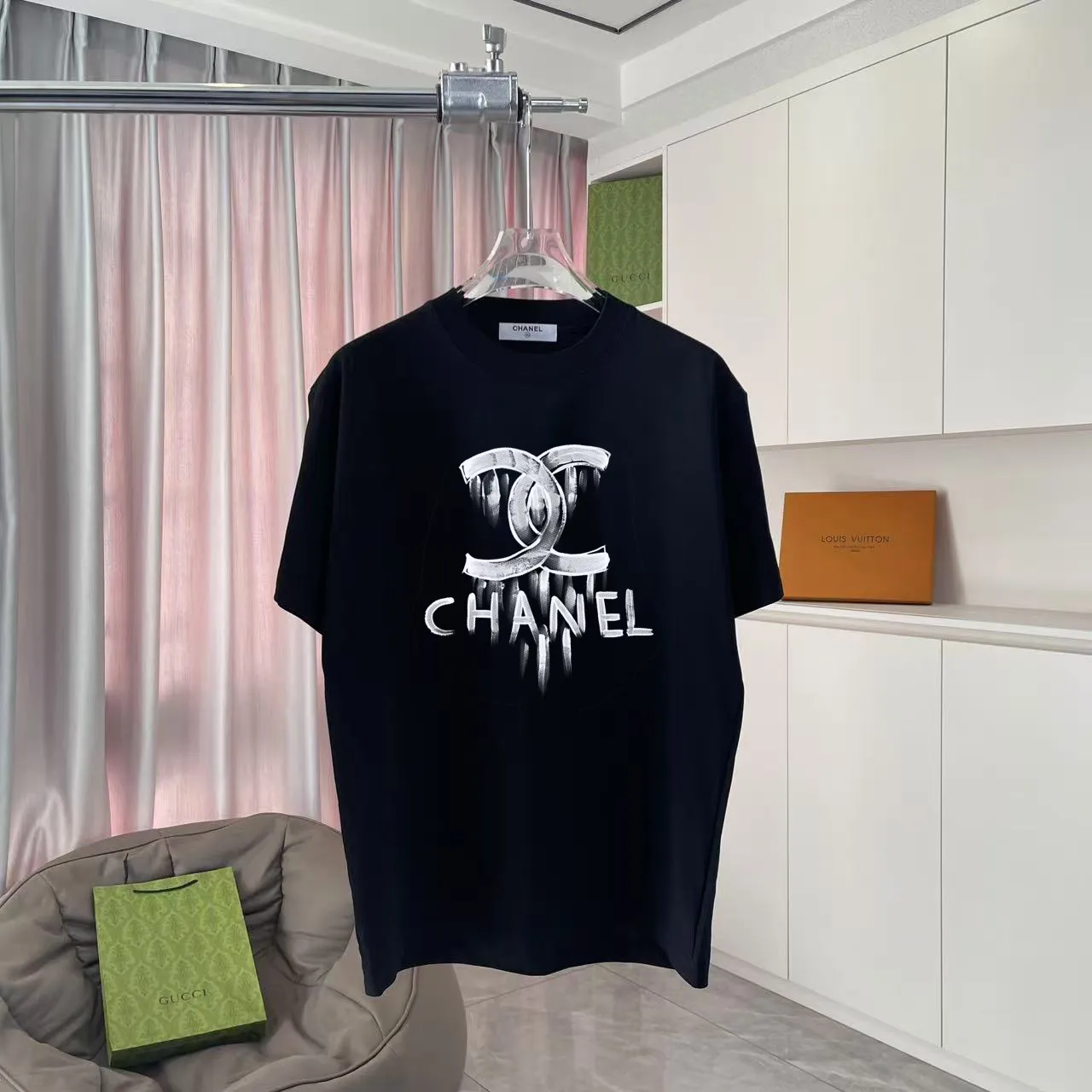 🅿️170 Chanel CHANEL2025 summer new style Double C letter logo printing short-sleeved T-shirt Customized fabric 300g Same style for men and women Size: S M L XL XXL Five codes Color: black white pink purple