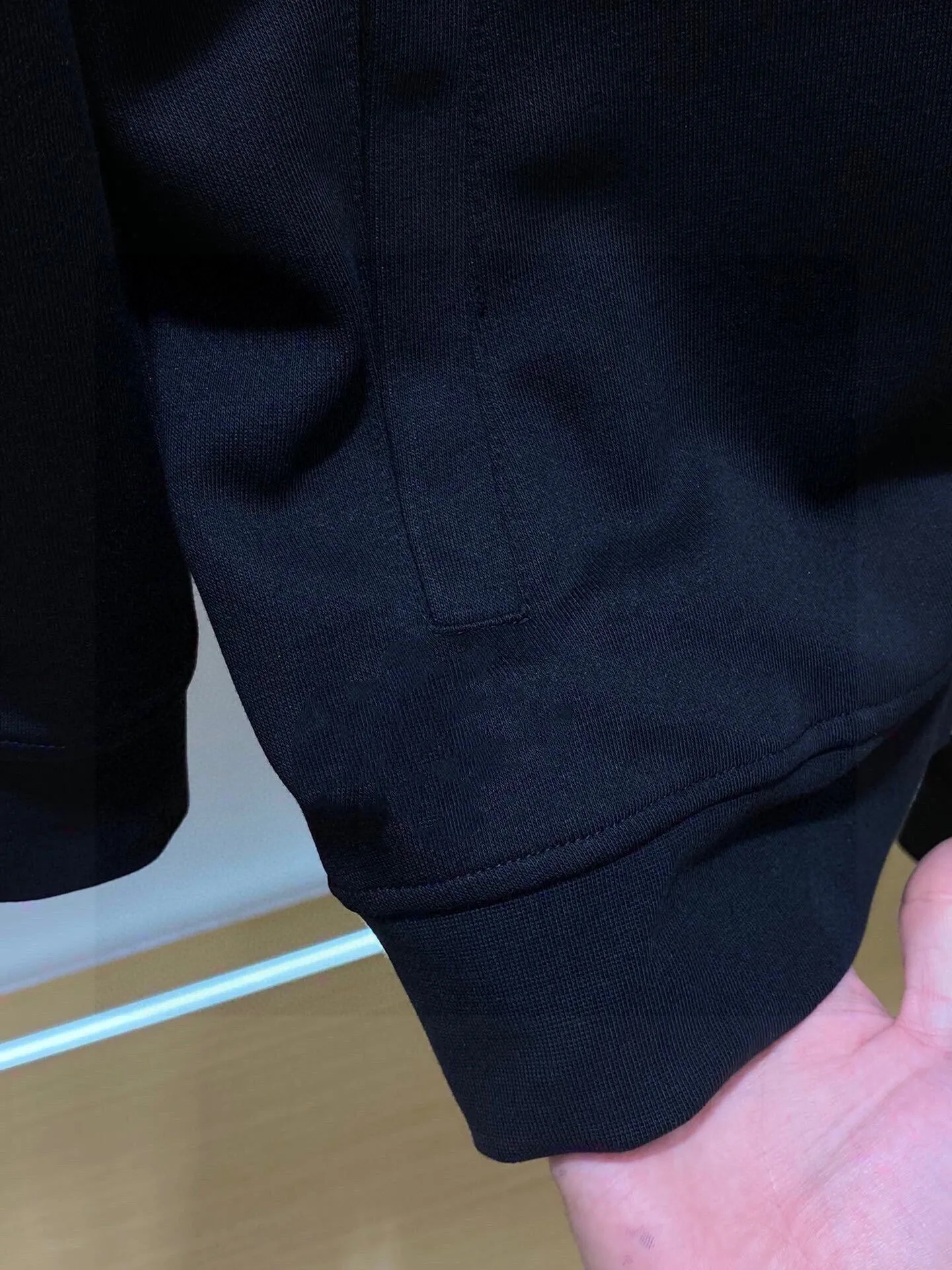 🅿️460 brand [CHANEL Chanel] (velvet and thickened) 2025 spring new product, celebrities' favorite fashion-flavored casual suit, clean and neat tailoring, full of urban style. Made of high-quality custom-made fabrics, the inner warmth is excellent, the hand feels soft and dry, and the upper body effect is crisp and stylish. The three-dimensional cutting process and the pattern are all of high standards, and the silhouette version has the right benefits! It is not tight at all, and you feel good when you put it on. So many top-quality raw materials create high-end products with unparalleled value. It is the first choice for high-end fashion people. (Size: M-4XL can wear up to 200 pounds)