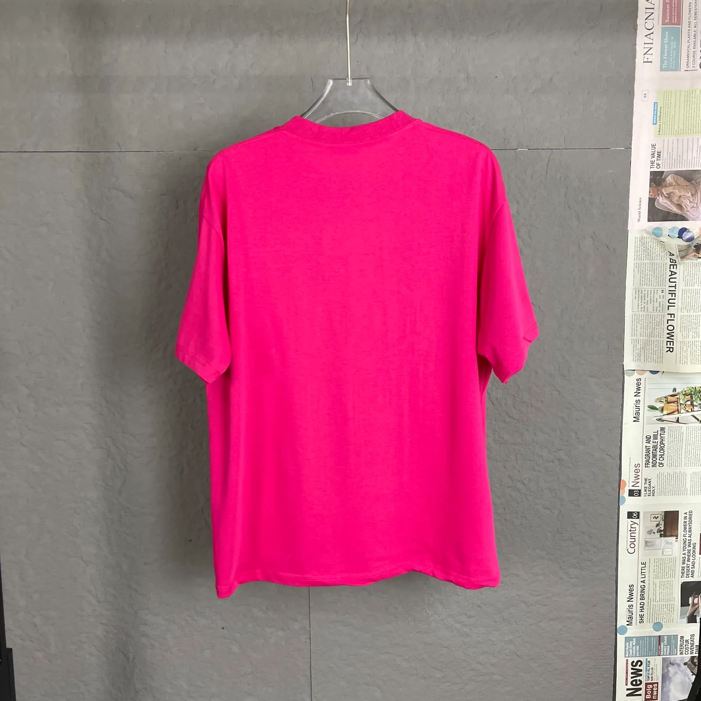 🅿️170 /C10 Chanel 25ss 300g hot diamond weight early spring new letter logo short sleeves light luxury essential item for daily commuting for men and women. Correct version welcome to compare detailed features 100% cotton double yarn jersey fabric ·Special thickened 32 pieces of double-strand 1x1 thread in the same vat ·Three-dimensional film foam tape hot stamping ·Double-needle stitching and cross-stitching technology ·Original main mark, washed tag, brand moisture-proof paper packaging Color: black white rose red Size: S-XL