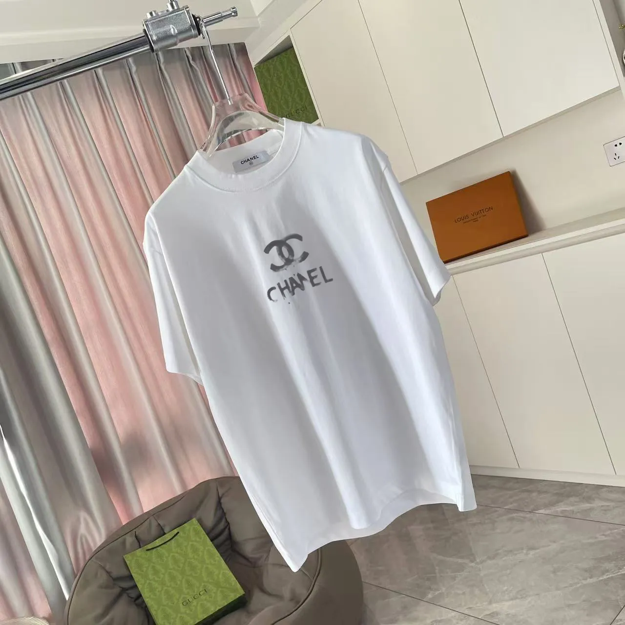 🅿️170 CHANE* Xiaoxiang 2025 autumn new style Double C letter logo printing short-sleeved T-shirt Customized fabric 300g Same style for men and women Size: S M L XL XXL Five codes Color: black white pink sky blue