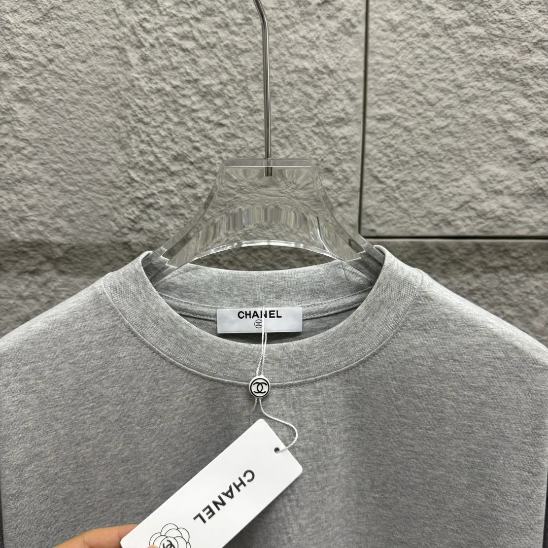🅿️180 CHANE*Chanel*er 2025 spring and summer new style Classic rainbow letter print Customized double yarn plain cotton fabric Short-sleeved T-shirt Uniform for men and women Color: black white floral gray Size: S (90-130 pounds) M (120-150 pounds) L (140-165 pounds) XL (160-180 pounds) XXL (180-210 pounds)